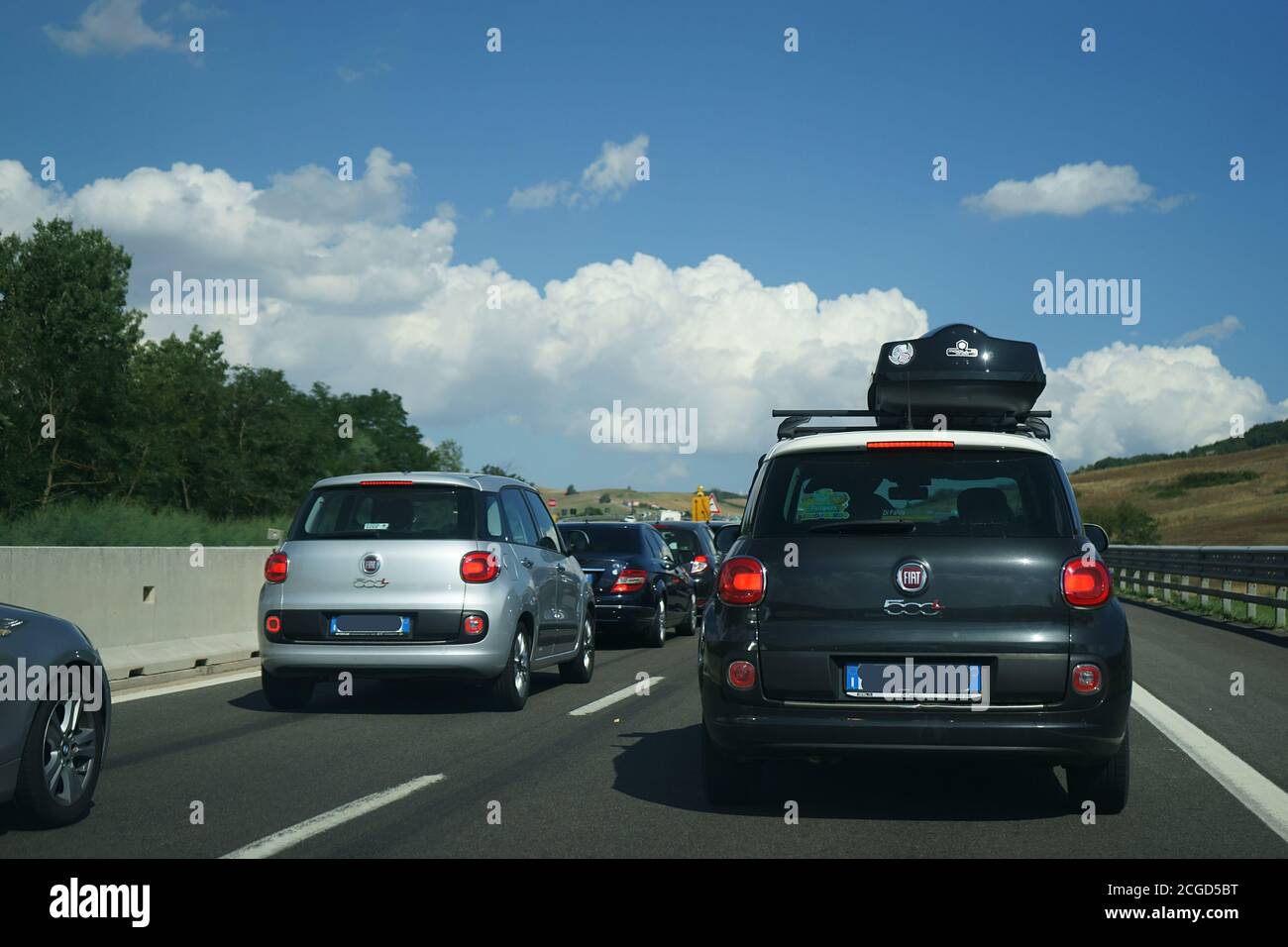 A 16 - Autostrada Napoli - Bari - Autobahn, Italien - intensiver Verkehr Stockfoto