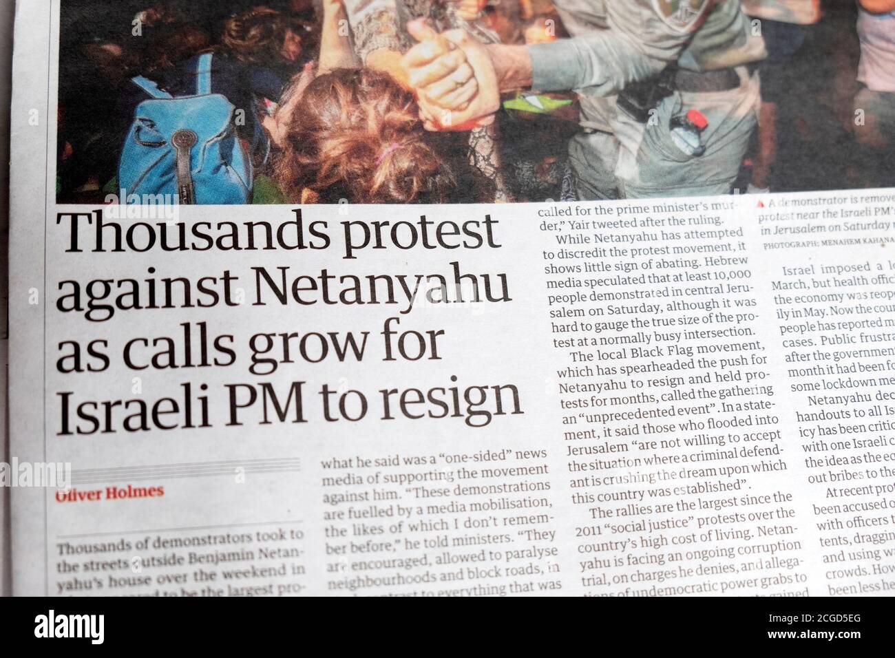 Tausende protestieren gegen Netnyahu, während die Aufrufe für den Premierminister von Istraeli zunehmen Zum Rücktritt' Guardian Zeitung Schlagzeile 2 August 2020 London England VEREINIGTES KÖNIGREICH Stockfoto
