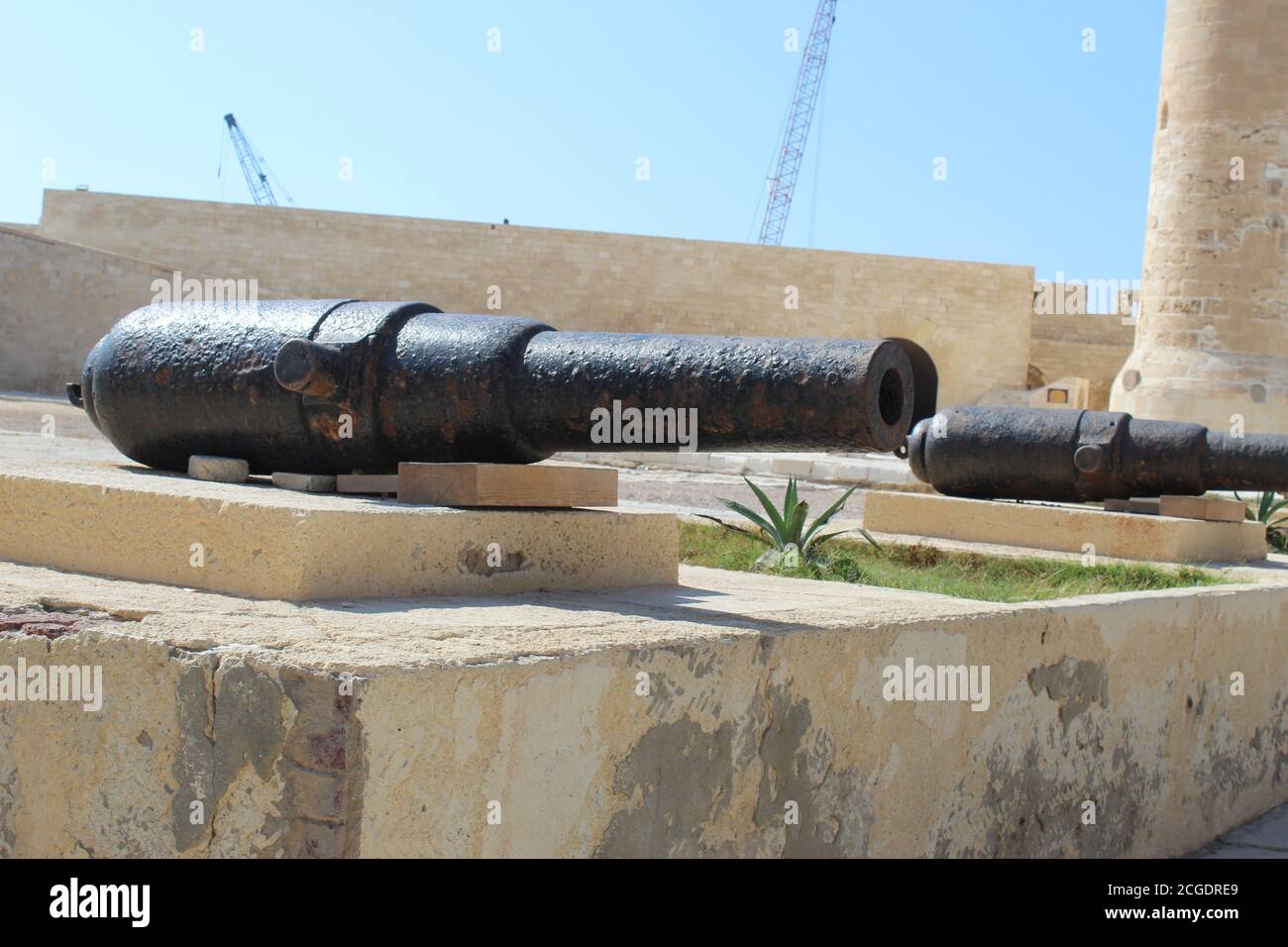 Canon in der Zitadelle von Qaitbey Stockfoto