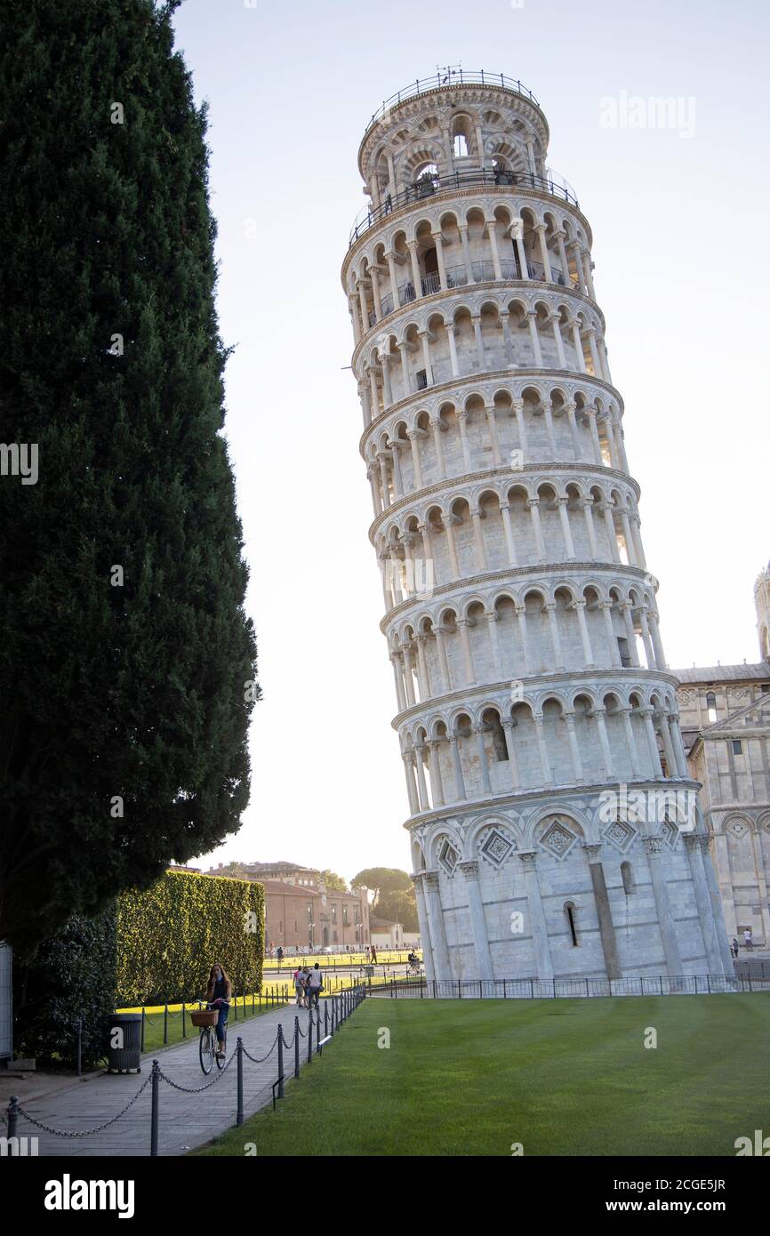 Schiefer Turm von Pisa im Abendlicht, Toskana, Italien, Europa. Stockfoto