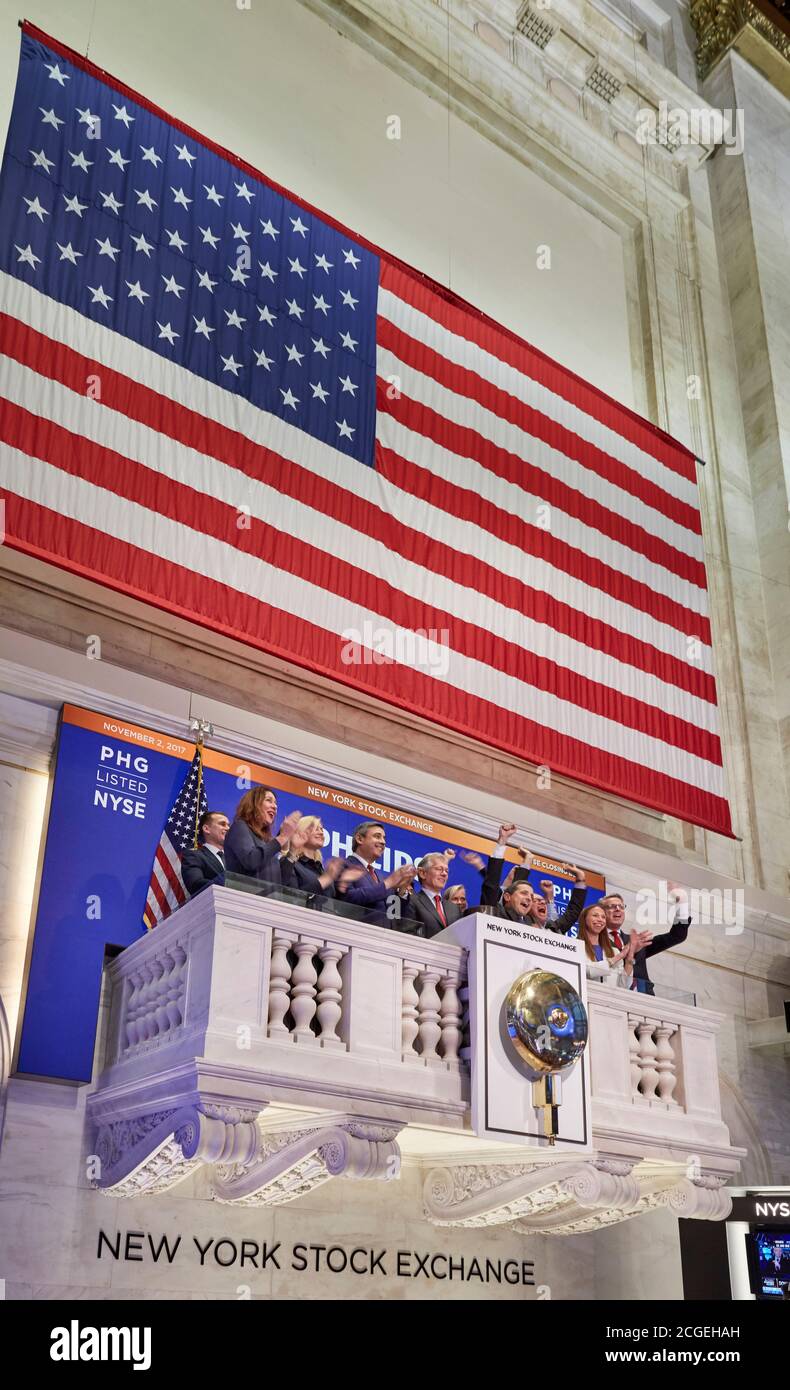 Schlussglocke an der New York Stock Exchange, New York, USA – NYSE. Fotografiert von John Muggenborg. http://www.johnmuggenborg.com Stockfoto