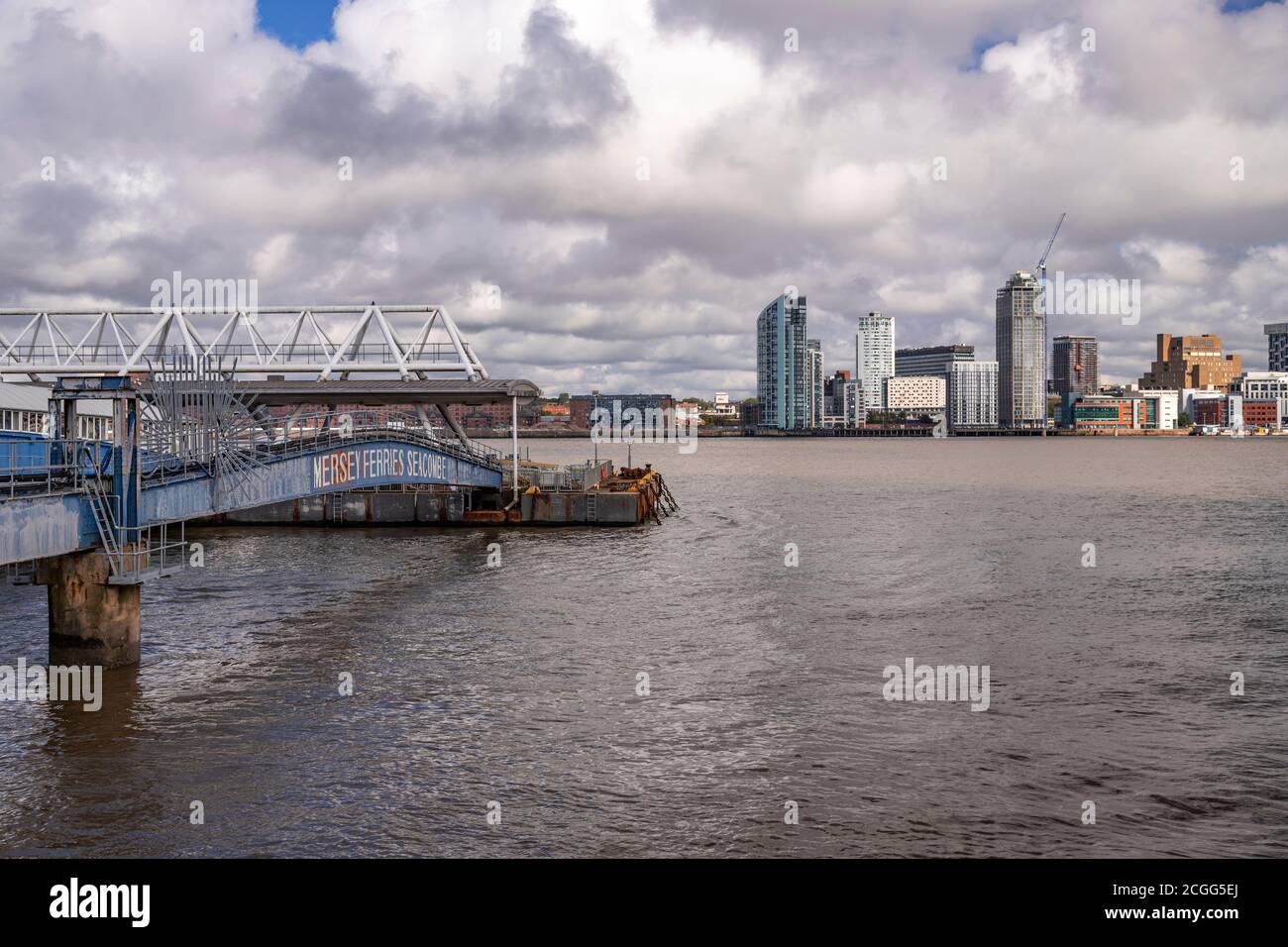 Seacombe Dock am Fluss Mersey, Wirral, Mersyside, England Stockfoto