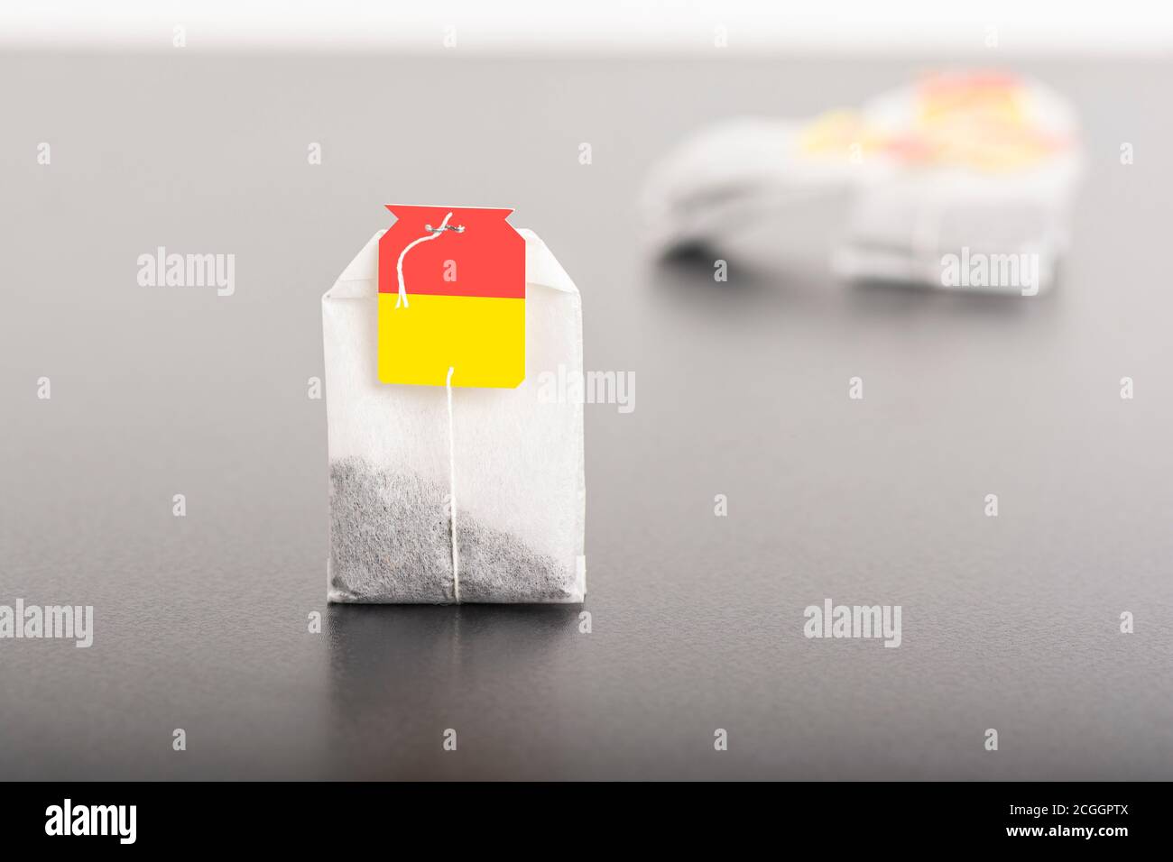 Teebeutel Mit Schnur Stockfotos Und Bilder Kaufen Alamy
