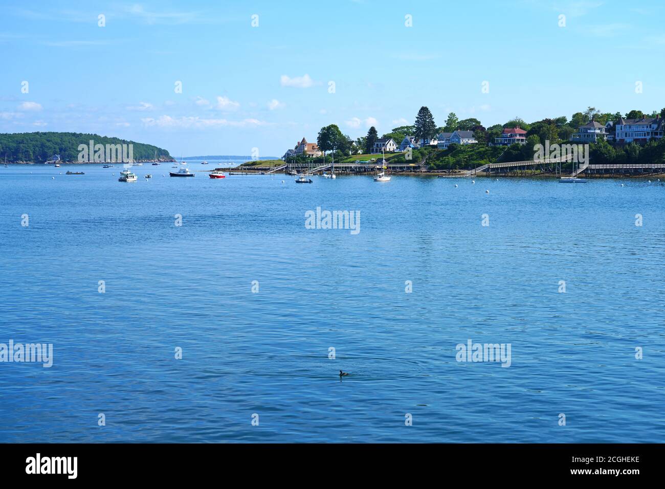 PORTLAND, ME -12 AUG 2020- Blick auf die Inseln in der Casco Bay, Portland, Maine, USA. Stockfoto