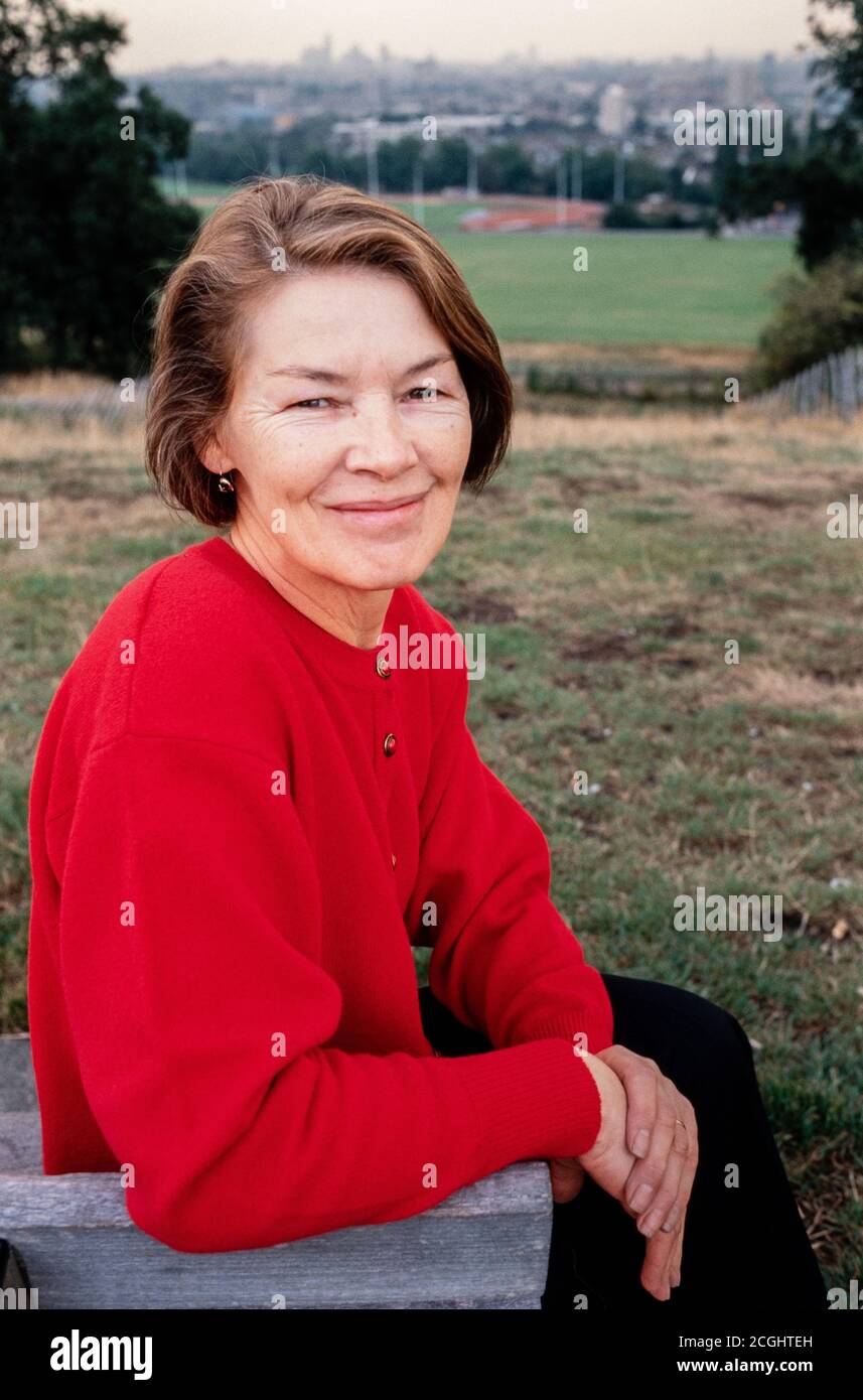 Glenda Jackson die Prospective Parliamentary Candidate for the Labour Party in the Hampstead and Highgate constituency fotografiert auf Parliament Hill Fields in Hampstead Heath. 05. September 1991. Foto: Neil Turner Stockfoto