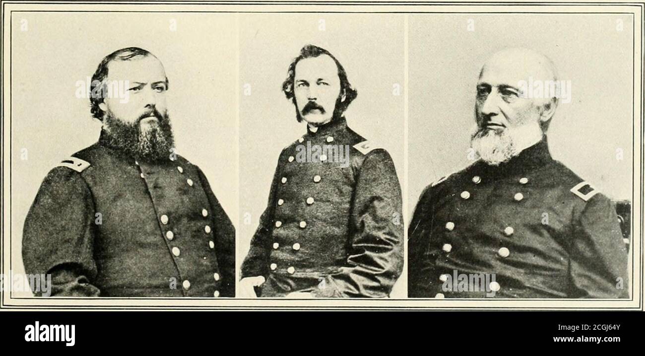 . Die fotografische Geschichte des Bürgerkrieges.. . Joel A. Dewey, ursprünglich Colonelder 111. US-farbigen Truppen.. Hugh Ewing, Brevetted für Gal- George P. Este, ursprünglich Colonel Catherinus P. Buckingham, AP-lantry in 1865. Der 14. Infanterie. 1862. Qlaimlrif iFnrrra – Abteilung «f Tin* (Cumbrrlano die Kavallerie war ein eigenständiges Kommando in der erals R. 15. Mitchell, W. L. Elliott und R. W. Army of the Cumberland nach der Reorganisation Johnson. Im Oktober 1864 war diese Truppe am 9. Januar 1863. Es wurde der Reihe nach von entmutet in der neu gebildeten Kavallerie Korps des Major-G geleitet Stockfoto