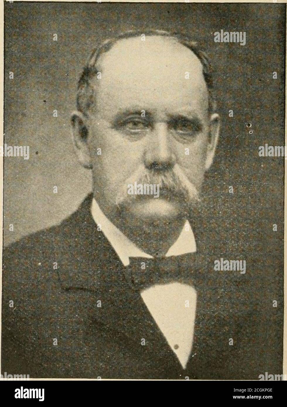 . Geschichte und komplette Dienstplan der Massachusetts Regimenter, Minute Männer von '61, die auf den ersten Aufruf von Präsident Abraham Lincoln, 15. April 1861, um die Flagge und Verfassung der Vereinigten Staaten zu verteidigen reagierten ... und biographische Skizzen der Minute Männer von Massachuetts . K. Wardwell wurde in Washington, D. C., geboren. Im Jahr 1846 heenlisted in Company F, erste Massachu-sets Freiwilligen, und diente als erste Ser-geant durch den mexikanischen Krieg, sowohl unter den Generälen Taylor und Scott, und bei den Schlachten vor der Stadt Mexiko, war Mitglied des Stabes der Brigadier-GeneralFranklin Pierce. An der cl Stockfoto