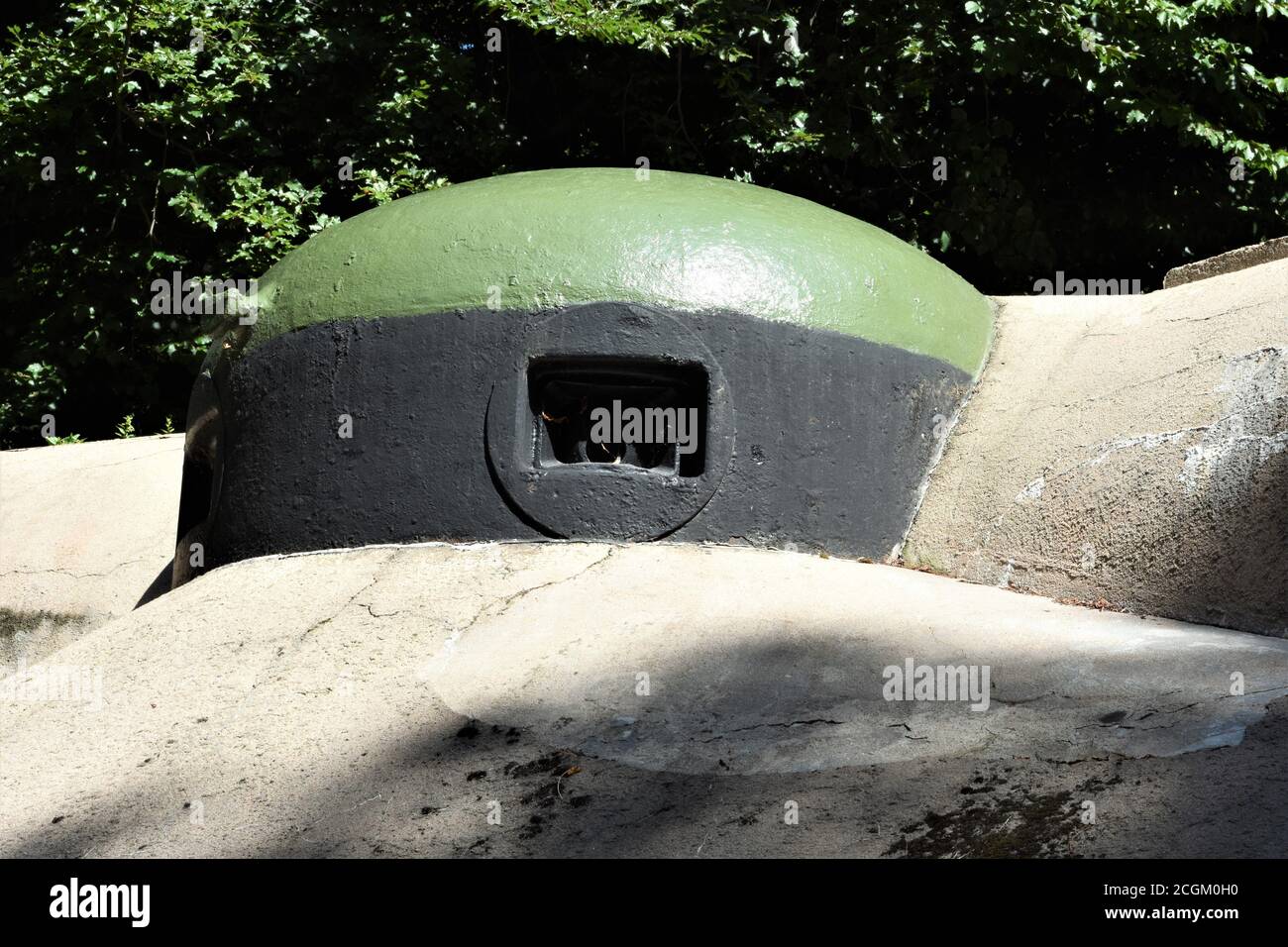 Nahsicht auf den Festungsturm von Schoenenbourg ist Teil der Maginot-Linie entlang der französischen Grenze zu Deutschland. Stockfoto