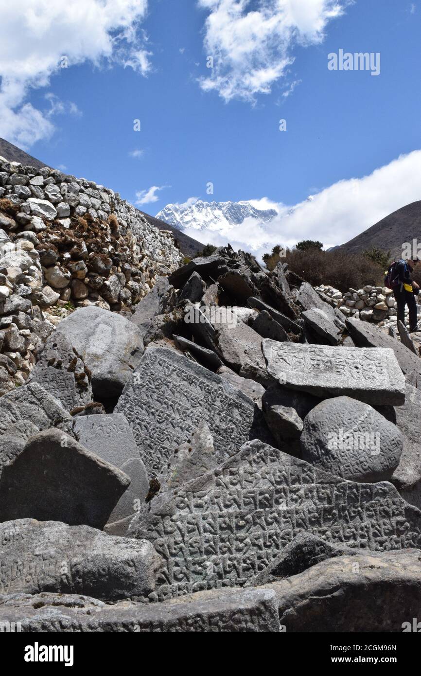 Ein faszinierender Blick auf die Salzterrassen in Maras, Peru berühmt. Diese Salzteiche in Südamerika wurden von AD200 bis AD900 von der Chanapata-Kultur erbaut Stockfoto