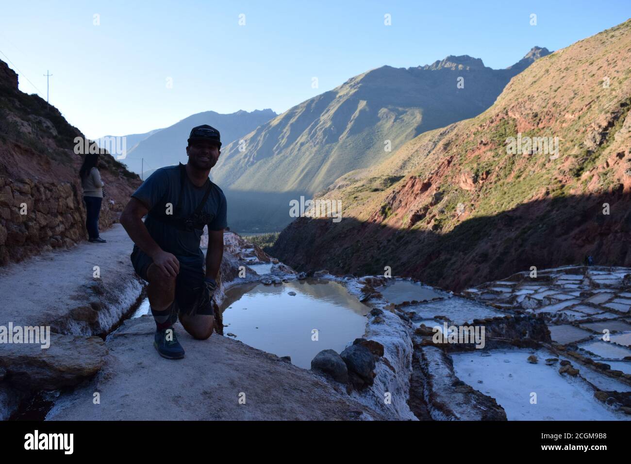 Ein faszinierender Blick auf die Salzterrassen in Maras, Peru berühmt. Diese Salzteiche in Südamerika wurden von AD200 bis AD900 von der Chanapata-Kultur erbaut Stockfoto