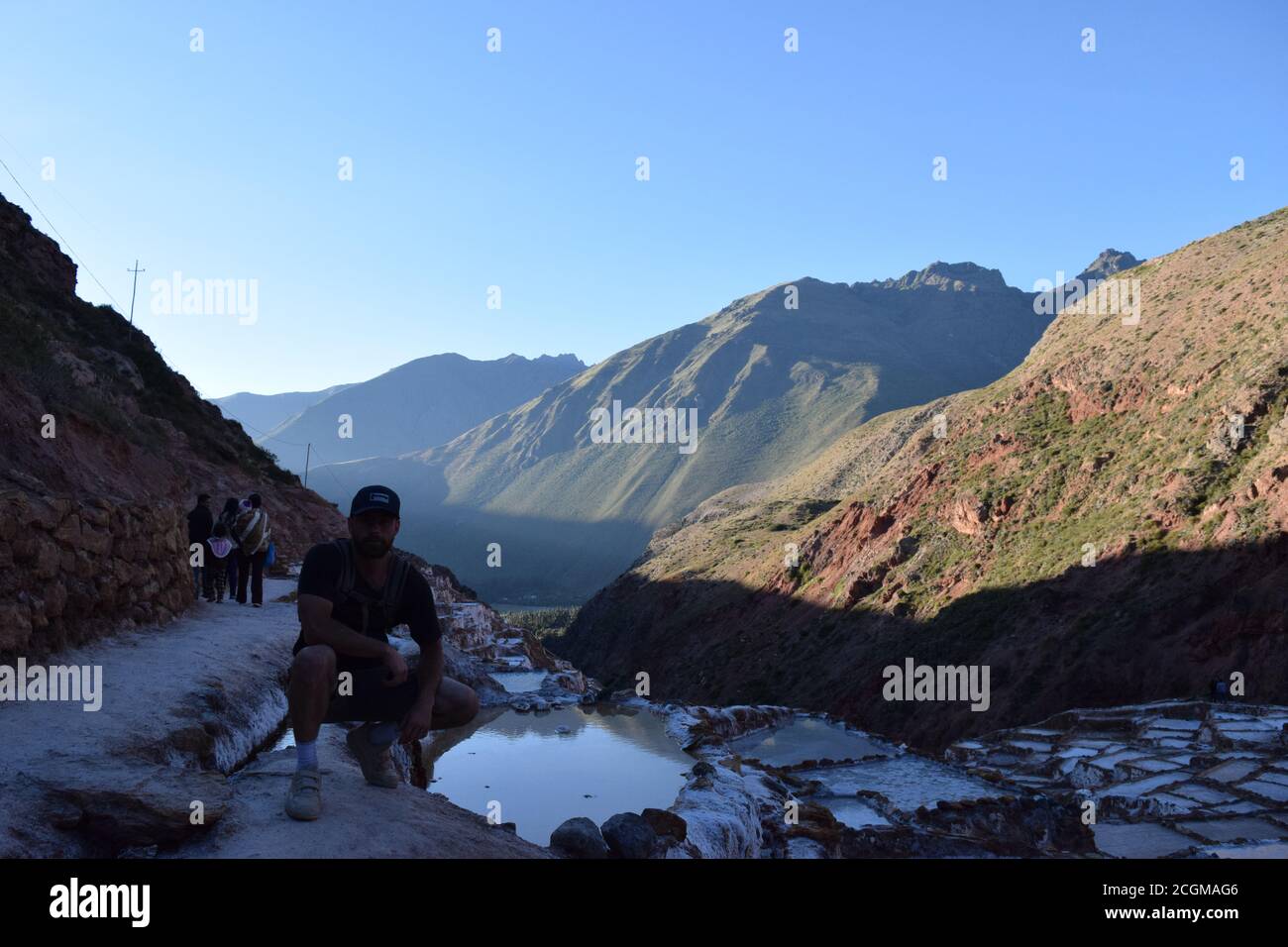 Ein faszinierender Blick auf die Salzterrassen in Maras, Peru berühmt. Diese Salzteiche in Südamerika wurden von AD200 bis AD900 von der Chanapata-Kultur erbaut Stockfoto