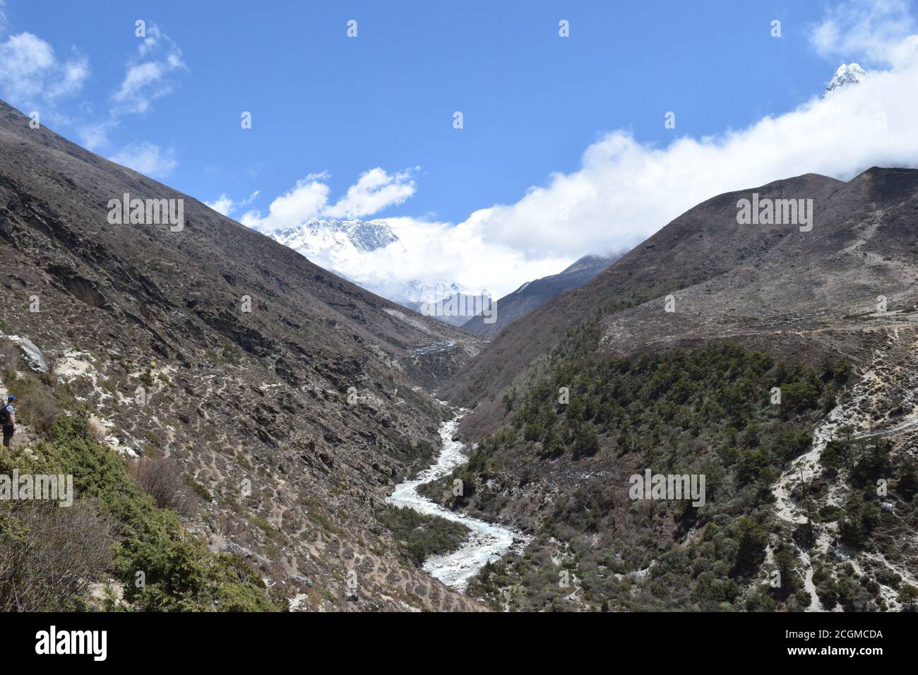 Ein faszinierender Blick auf die Salzterrassen in Maras, Peru berühmt. Diese Salzteiche in Südamerika wurden von AD200 bis AD900 von der Chanapata-Kultur erbaut Stockfoto