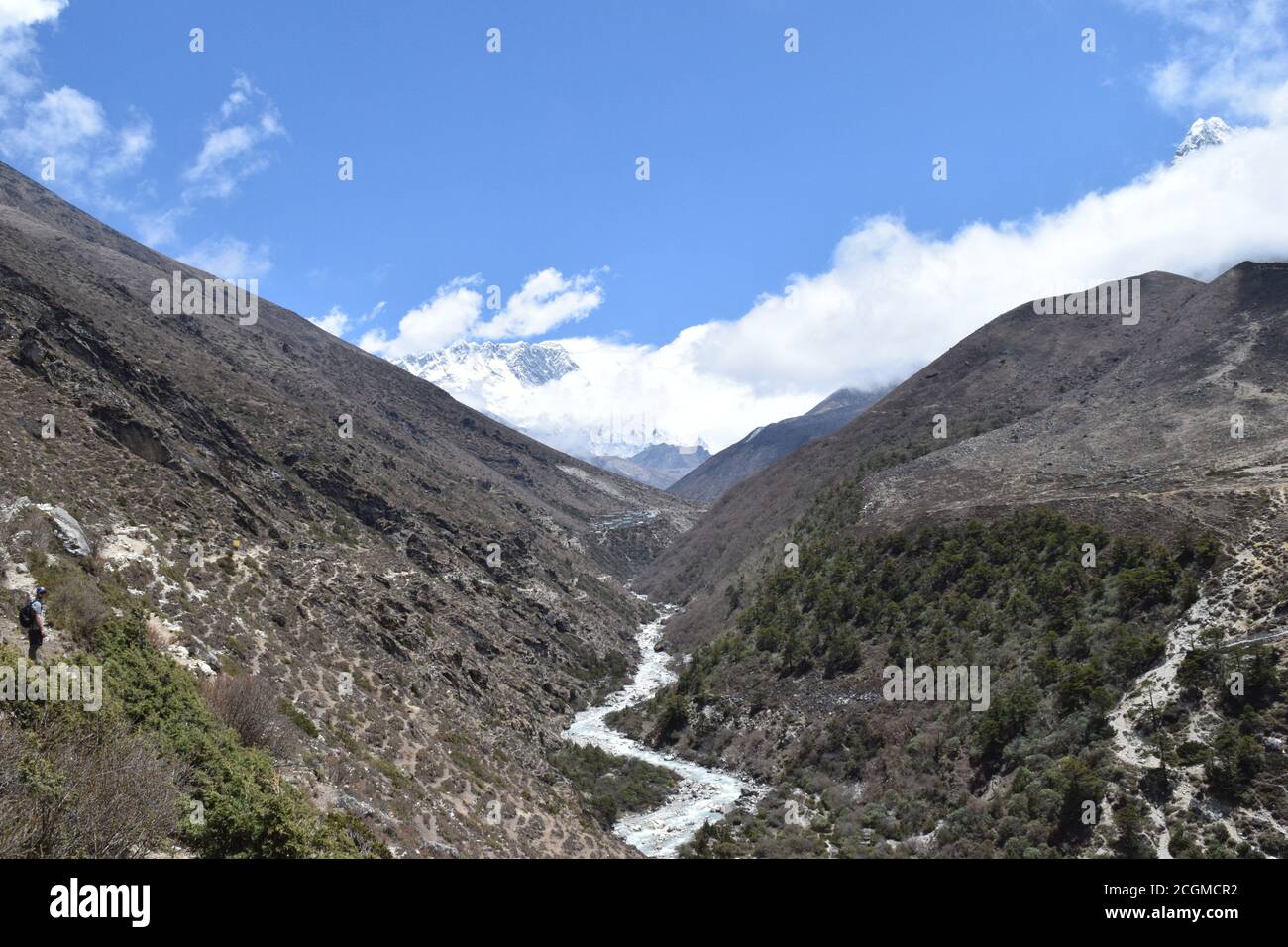 Ein faszinierender Blick auf die Salzterrassen in Maras, Peru berühmt. Diese Salzteiche in Südamerika wurden von AD200 bis AD900 von der Chanapata-Kultur erbaut Stockfoto