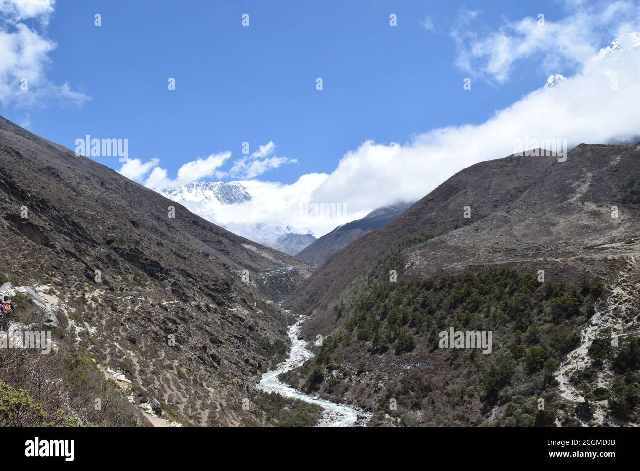 Ein faszinierender Blick auf die Salzterrassen in Maras, Peru berühmt. Diese Salzteiche in Südamerika wurden von AD200 bis AD900 von der Chanapata-Kultur erbaut Stockfoto
