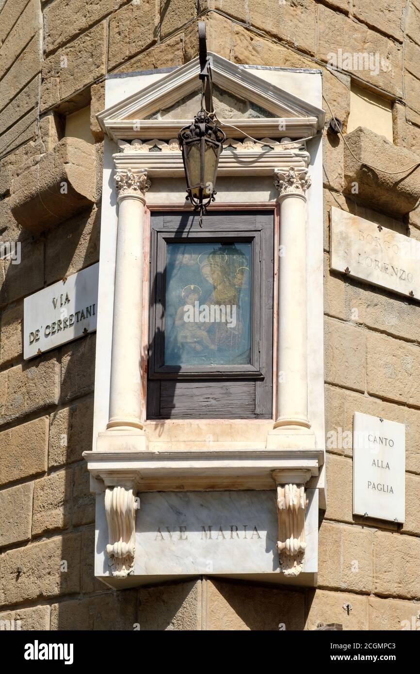 Altes religiöses Bild auf den Straßen der mittelalterlichen Stadt Von Florenz in Italien Stockfoto