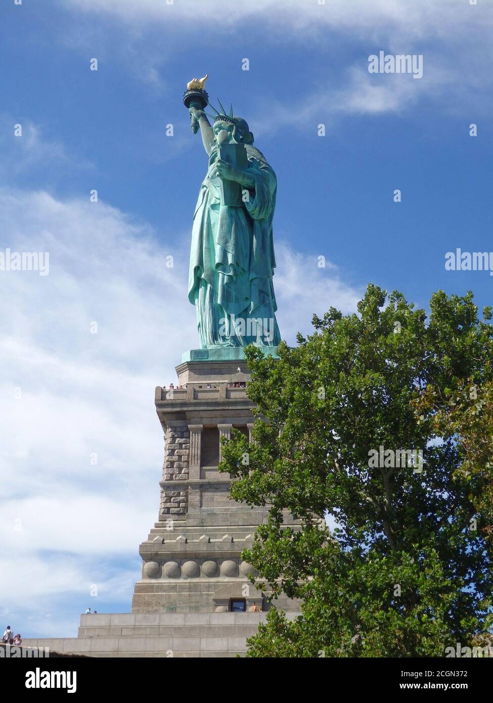 Seitenansicht des Freiheitsstatue National Monument, New York City, USA Stockfoto