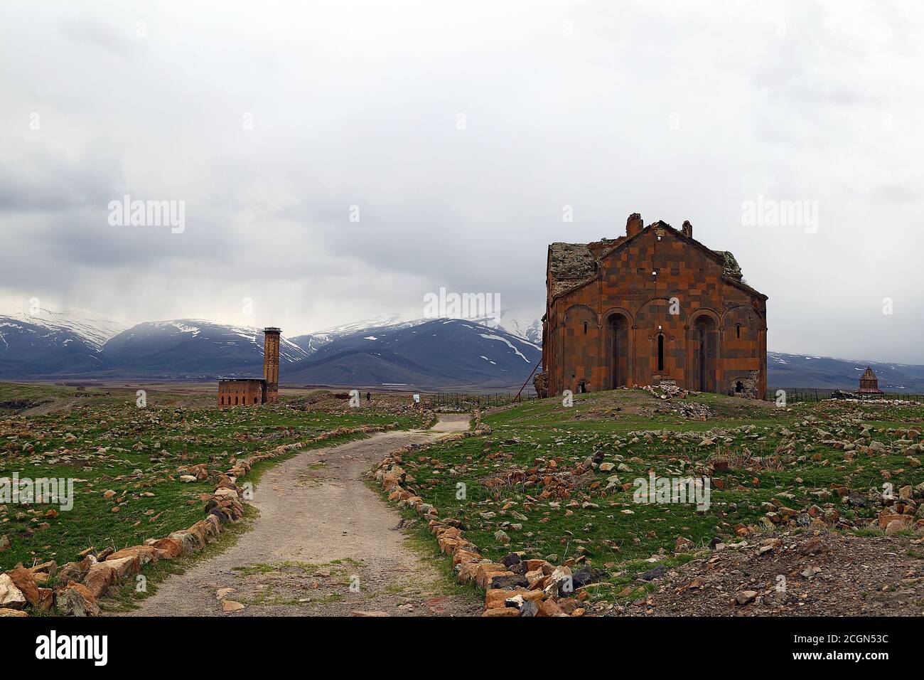 Und Ruinen. Ani Ruinen, Ani ist eine zerstörte und unbewohnte mittelalterliche armenische Stadt-Site in der türkischen Provinz Kars. Stockfoto