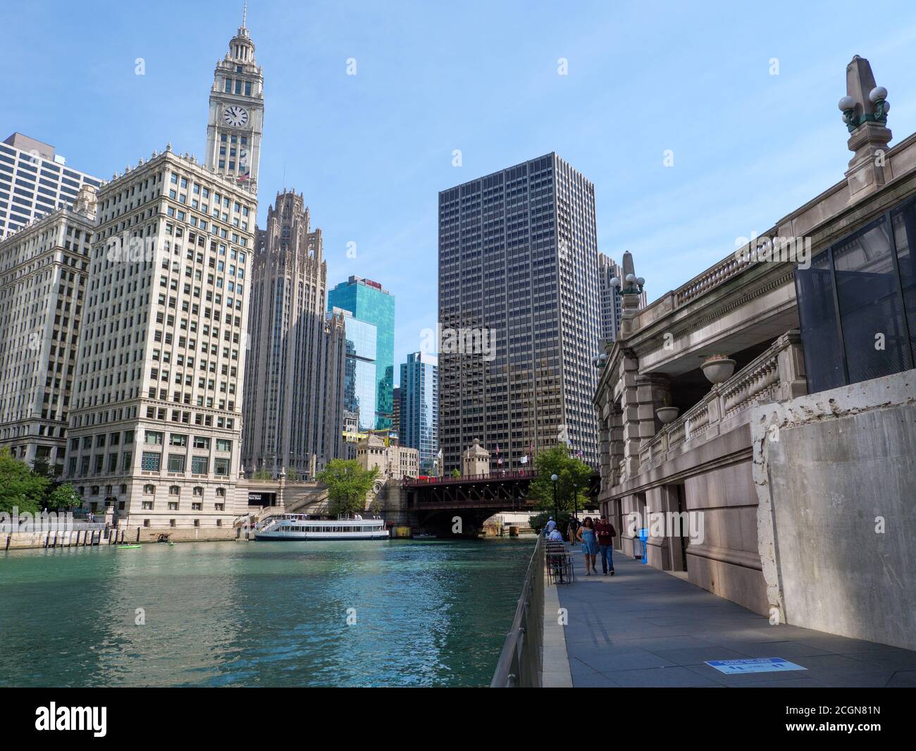 Chicago River und Riverwalk. Downtown Chicago, Illinois. Stockfoto