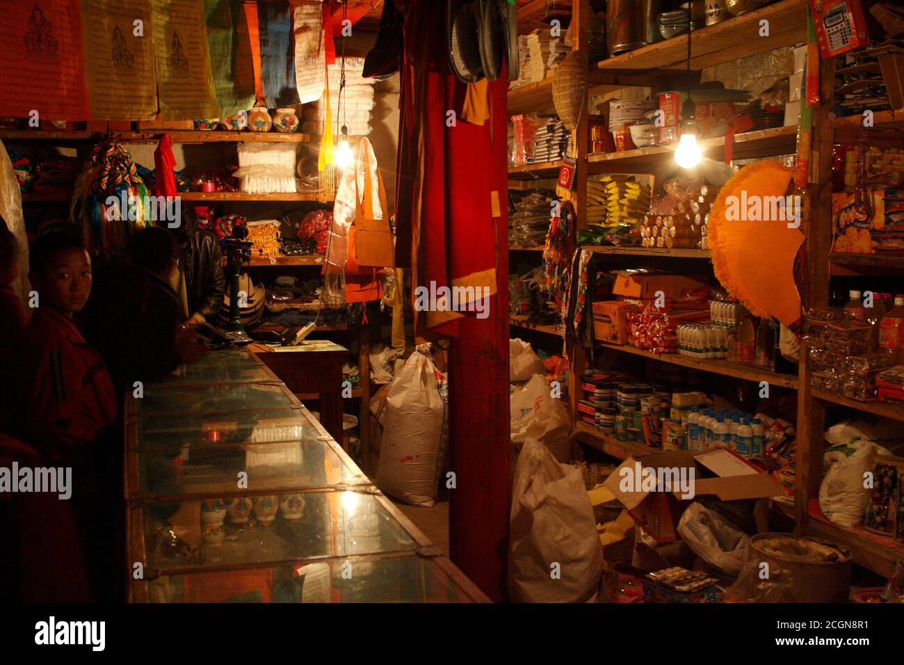 Shop, im Muli Kloster, Wachang Town, Muli, West Sichuan, China 18. Dez 2006 Stockfoto