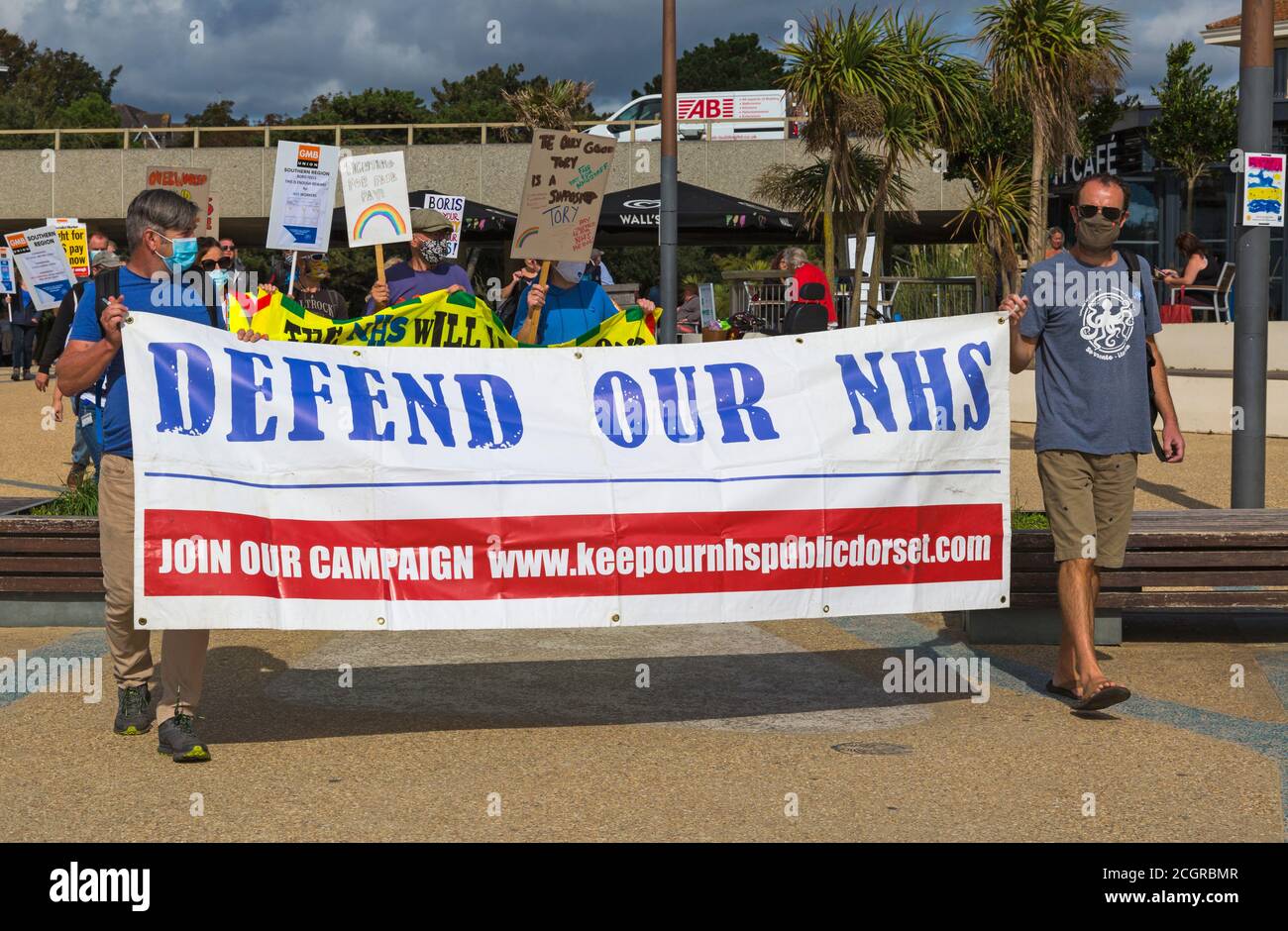 Bournemouth, Dorset, Großbritannien. September 2020. Dorset NHS-Arbeiter sagen „Nein“ zur Ungleichheit im öffentlichen Sektor, nachdem die Regierung ihre Ankündigung gemacht hatte, Lohnerhöhungen für andere öffentliche Sektoren zu geben, aber NHS-Krankenschwestern und Assistenzärzte ausgeschlossen. Viele NHS-Mitarbeiter fühlen sich unterbewertet und demoralisiert, überfordert und erschöpft, was ihre eigene Gesundheit und Sicherheit während der Covid-19-Pandemie gefährdet. Quelle: Carolyn Jenkins/Alamy Live News Stockfoto