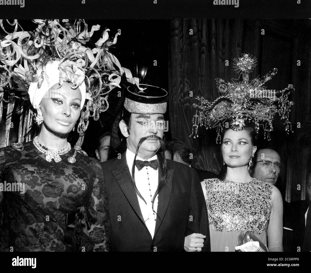 Grace Kelly Prince Rainier Iii Fotos Und Bildmaterial In Hoher Grace Kelly Prince Rainier Iii Fotos Und Bildmaterial In Hoher