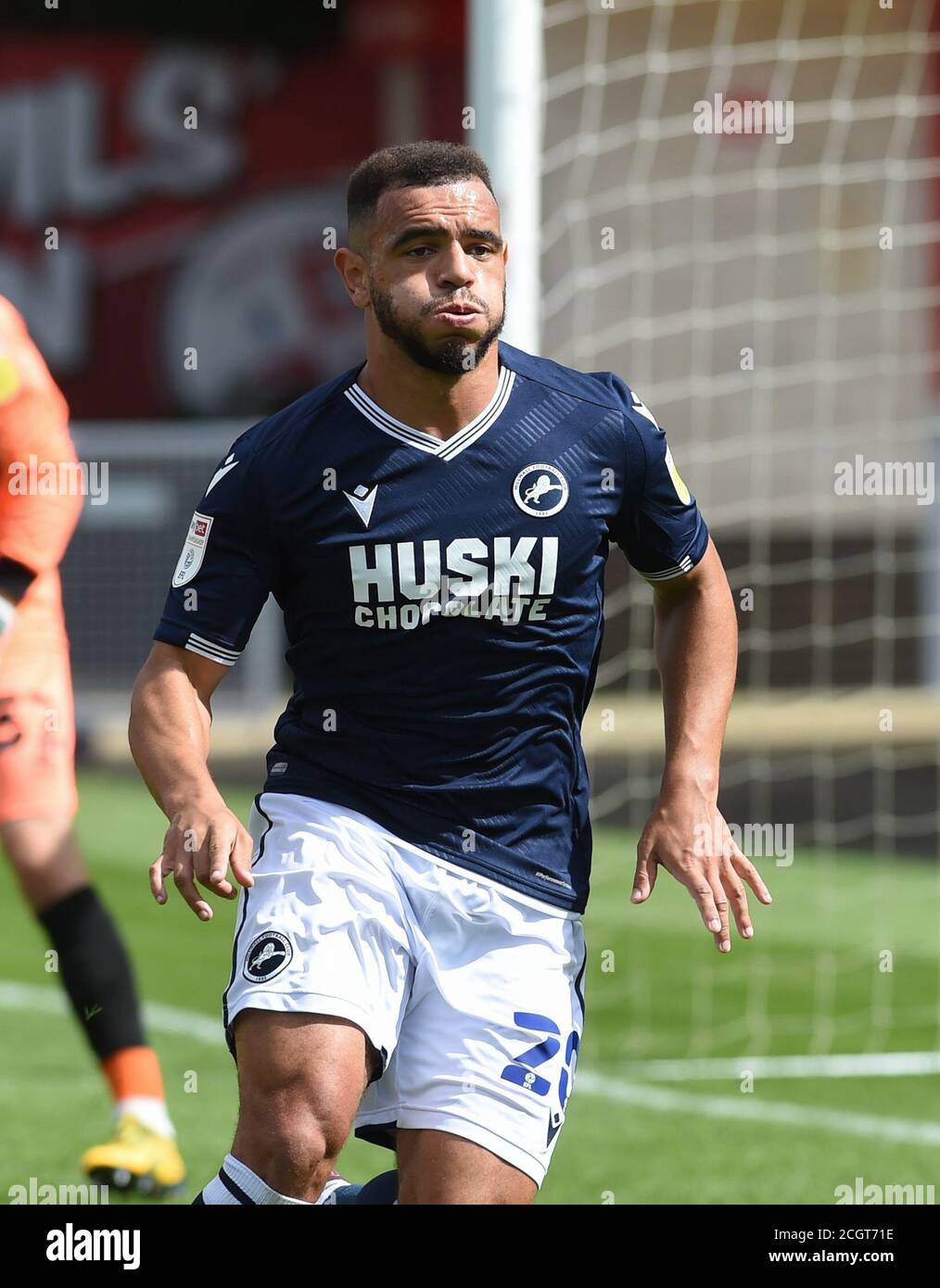 Mason Bennett von Millwall während des Carabao Cup Spiels zwischen Crawley Town und Millwall im People's Pension Stadium , Crawley , Großbritannien - 5. September 2020 - nur für redaktionelle Verwendung. Keine Verkaufsförderung. Für Football-Bilder gelten die Einschränkungen von FA und Premier League. Keine Nutzung des Internets/Handys ohne FAPL-Lizenz. Weitere Informationen erhalten Sie bei Football Dataco Stockfoto