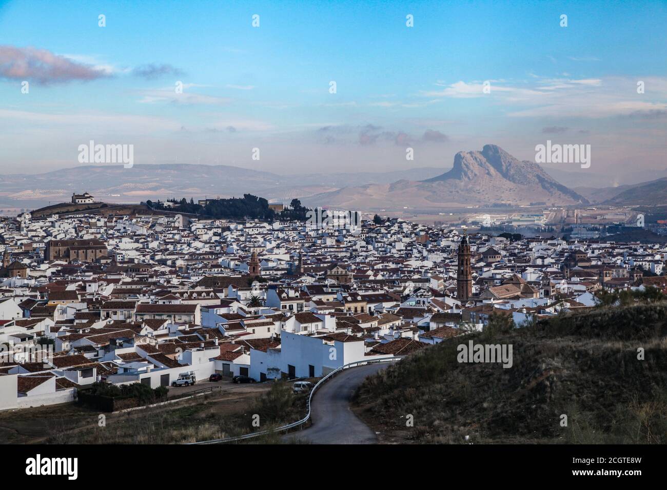 El Torcal de Antequera ist ein Naturschutzgebiet in der Sierra del Torcal Bergkette im Süden der Stadt Antequera. Es ist Karstlandschaft. Stockfoto