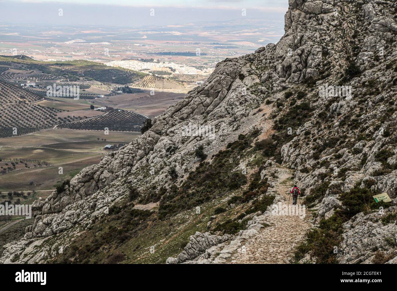 El Torcal de Antequera ist ein Naturschutzgebiet in der Sierra del Torcal Bergkette im Süden der Stadt Antequera. Es ist Karstlandschaft. Stockfoto