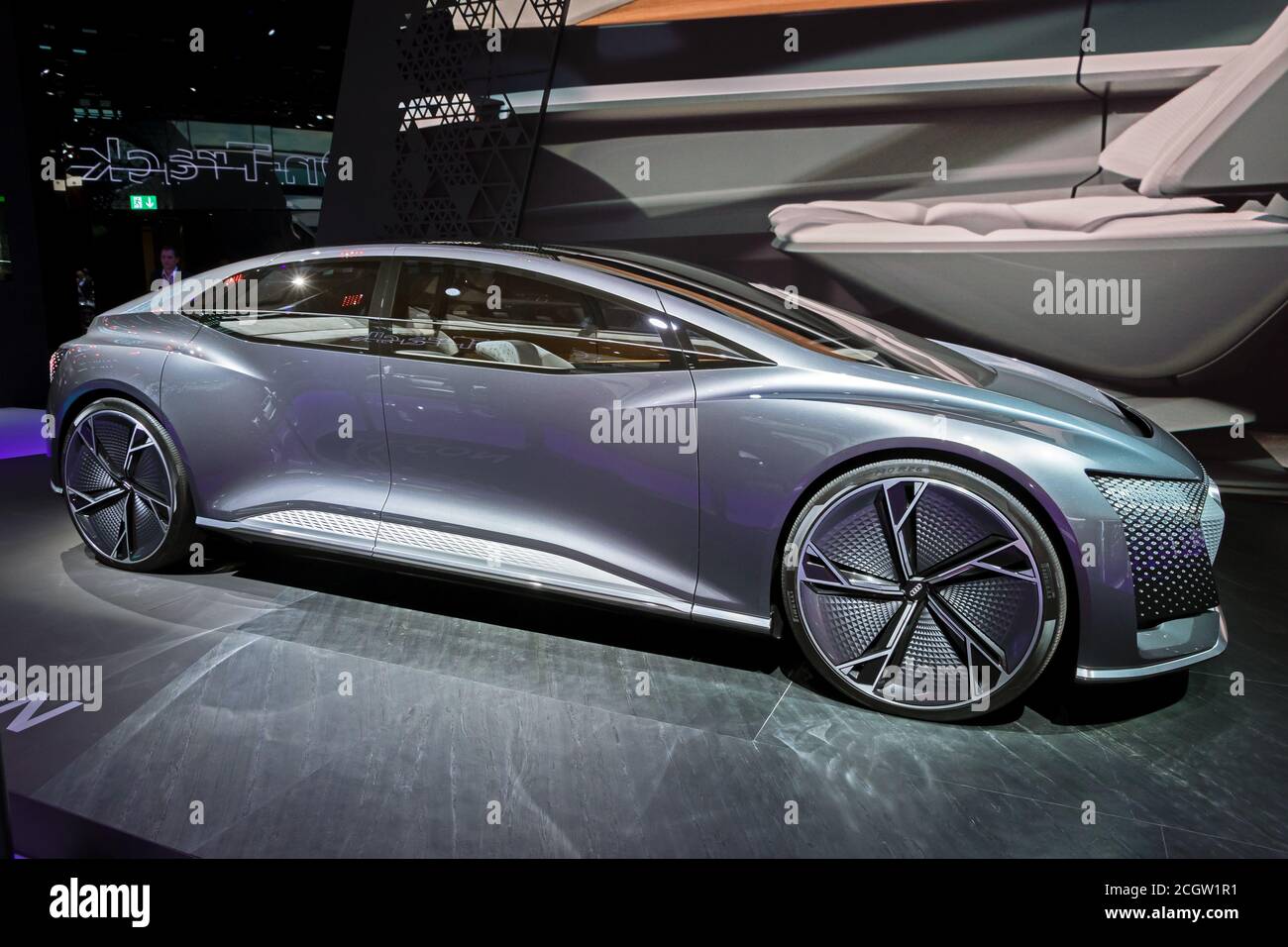 FRANKFURT, Deutschland - 11.September 2019: Audi AI CON autonomen Luxus Limousine auf der Frankfurter Automobilausstellung IAA 2019 präsentiert. Stockfoto