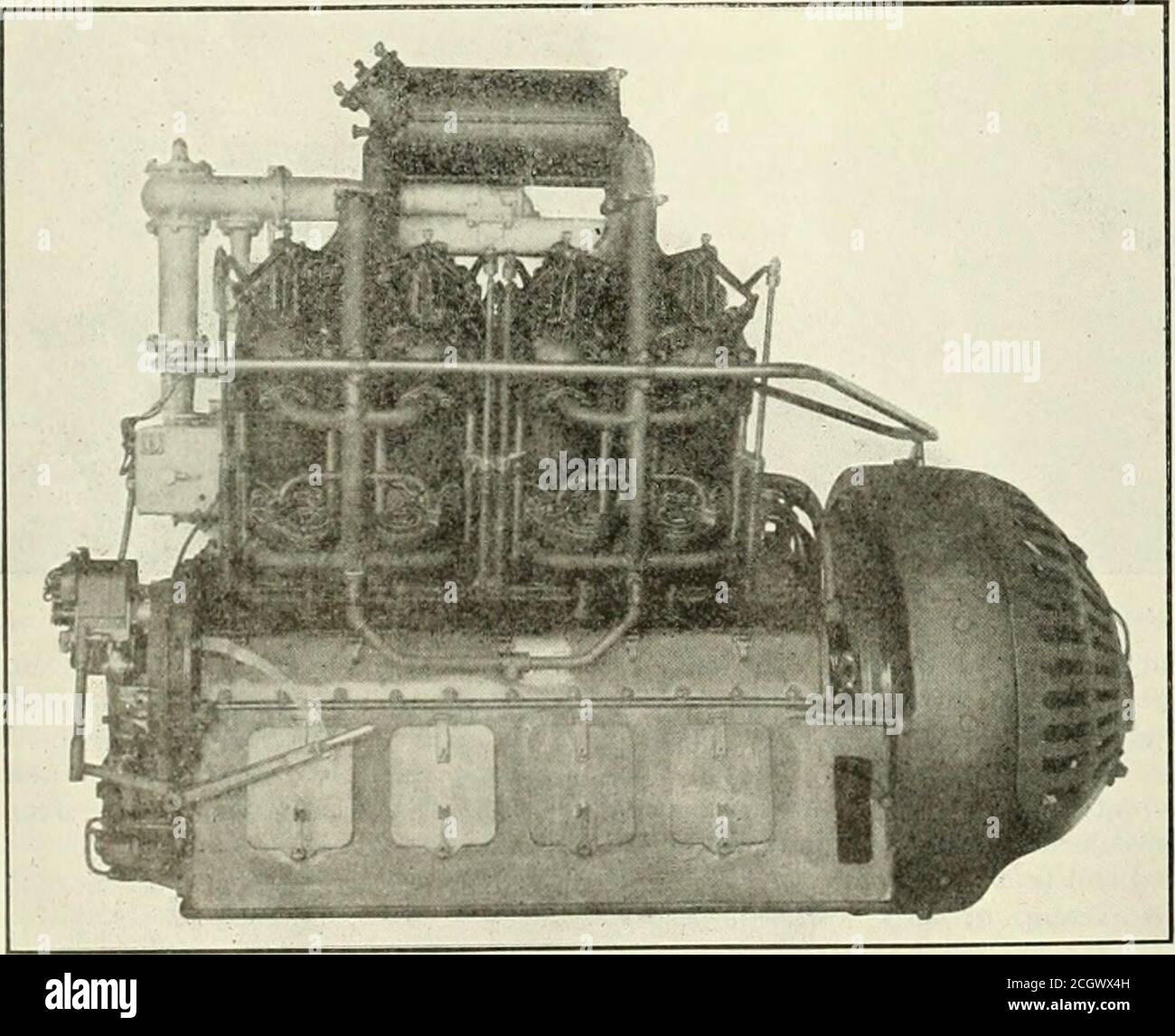 . Eisenbahn- und Lokomotivbau: Eine praktische Zeitschrift für Triebkraft und Schienenfahrzeuge. G. E. CAS EEECTRK-MOTORWAGEN FÜR DEN LFAI.O. ROCHESTER S: PITTSBURGH. Assistent des Präsidenten der N. Y C.Lines und eines seiner Haupteigentümer; sein Bruder Harold Vanderbilt, ebenfalls in diesem System interesteded; A. H. Smith, Vize-Präsident und General Manager der N. Y. C.Lines und einer der bekanntesten Eisenbahner des Landes; P. E. Crowley, Beistand-und General Manager des N. Y. C.; Elektrifizierung zu rechtfertigen. Das Auto ist 66 Fuß lang, 14 Fuß. 1 Zoll hoch und hat eine Sitzkapazität von 49 Zoll Stockfoto