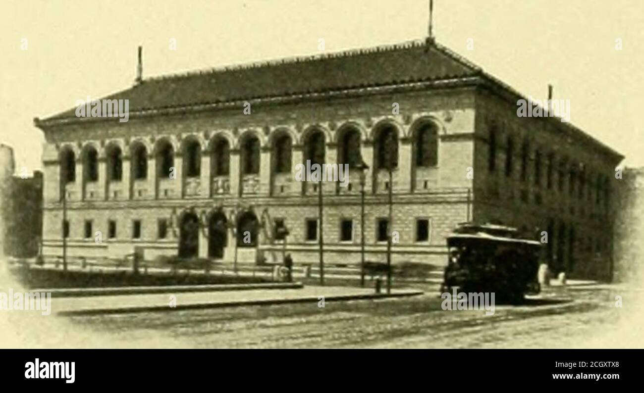 . Buch der Royal Blue . gs in der Stadt. Es war hier, dass Adams, Otis, Quincy, Hancock und andere Patrioten ihre erste Opposition zu ro.alautority. 1770 fand unmittelbar vor dem Gebäude das sogenannte BostonMassacre statt. Vom Balkon aus begutachtete Wash-ington den Eintritt der Revolutionsarmee nach der Belagerung von Boston.1 das Gebäude ist nun für die Bo.ston-ian Society verantwortlich, die es mit Seltenerelika von Boston aus der Kolonialzeit lagerte. Faneuil Hall, die Wiege der Freiheit, wurde 1742 von Peter Faneuil erbaut und nach Boston für einen Markt und ein Rathaus vorbestimmt. Die Wände Stockfoto