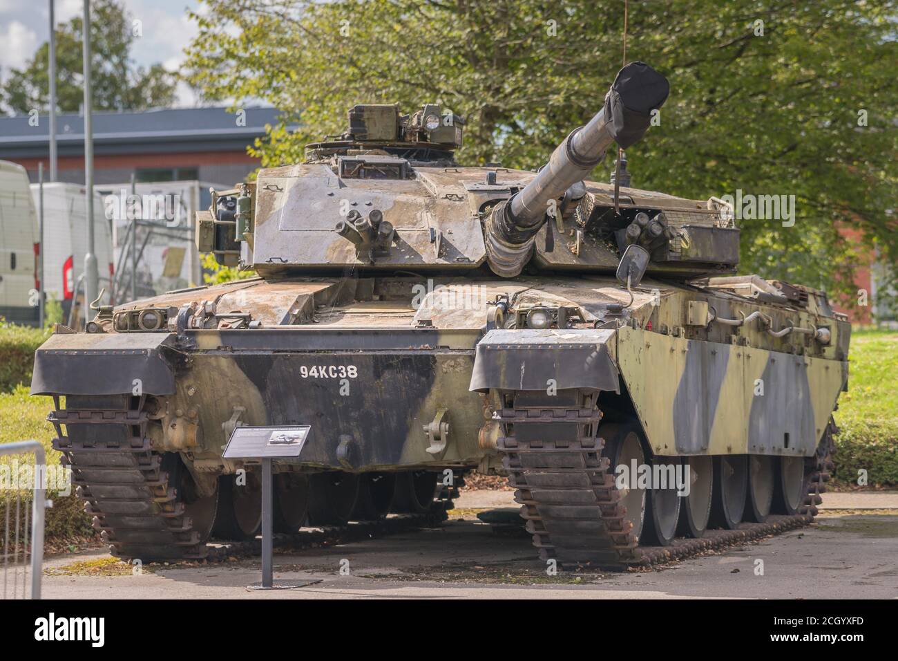 Aldershot, Großbritannien - 9. September 2020: Chieftain Challenger Tank im Aldershot Museum ausgestellt Stockfoto