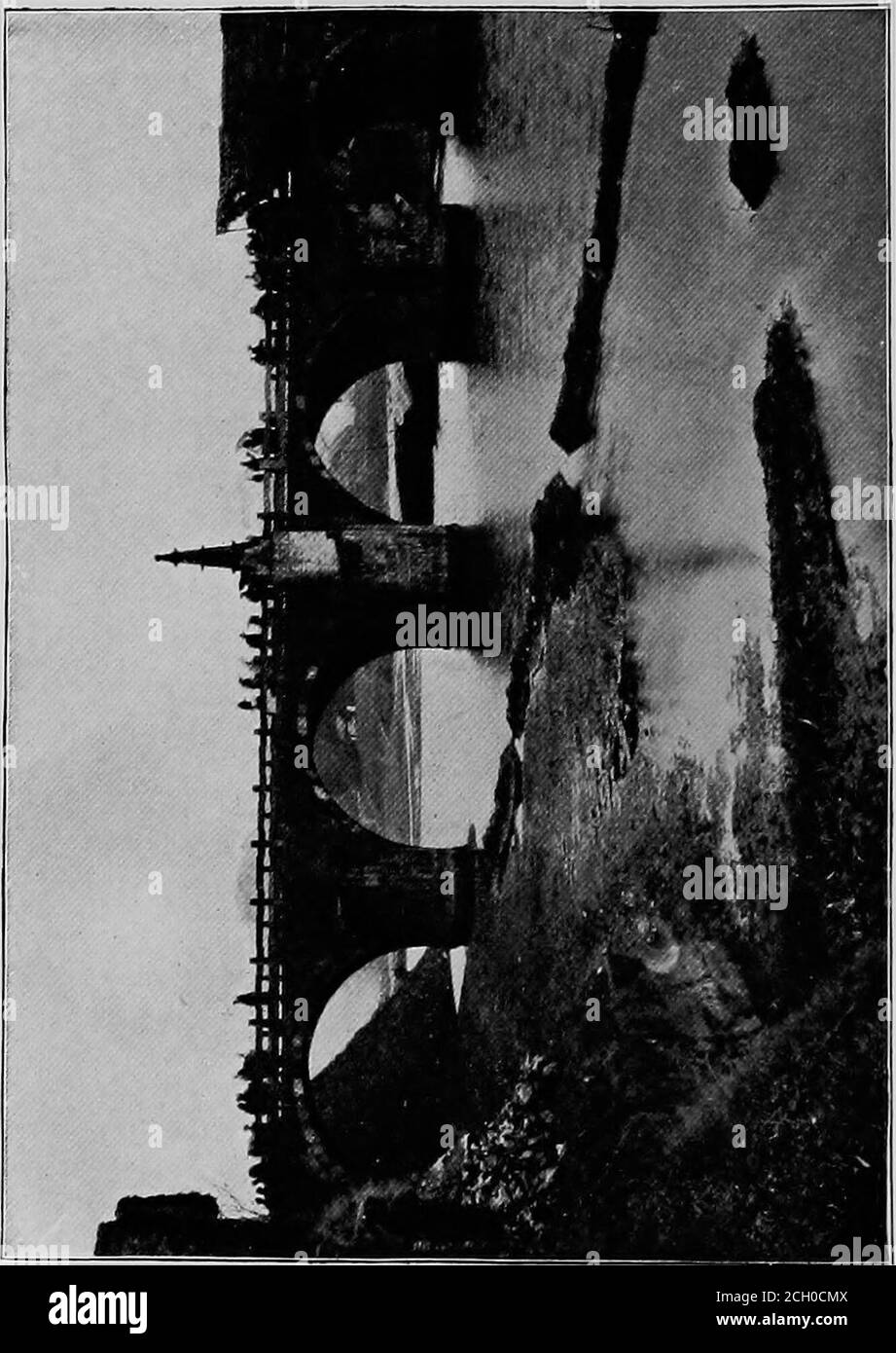 . Ein amerikanischer Ingenieur in China. Regel, fordern einzelne Öffnungen größer als willausreichen, um kleine Boote passieren. Die Bögen sind mit dem vollen Halbkreis verbunden, mit der Feder über der gewöhnlichen Fließlinie. Die Bogenfugen sind stachelig und mit hartem, festem Mörtel gefüllt, während die Pandrel immer unabhängig von der Suche und in der Regel von minderwertiger Verarbeitung gebaut werden, was deutlich macht, dass der Designer die Theorie verstanden hat. Die Piers haben häufig V-förmigen endsup Stream, offenbar Scheuern Action zu verringern und zu verhindern, dass Drift Müll fangen, ratherthan für den üblichen Zweck wie Eis Stockfoto