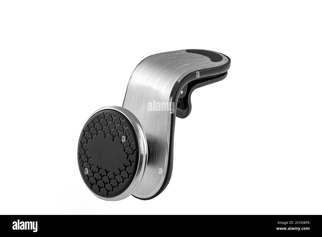 Handyhalterung für das Auto. Ein mobiler Gerätehalter mit einstellbarer Gerätegröße, der an einem Klimaanlagenausgang im Auto angebracht ist. Stockfoto