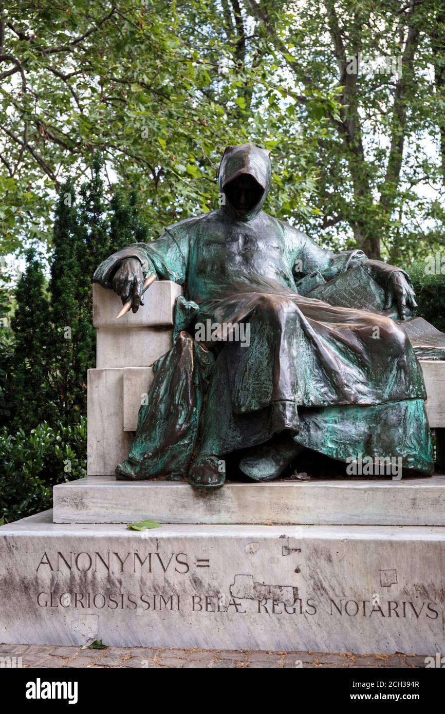 Anonimus Denkmal in Budapest Stockfoto