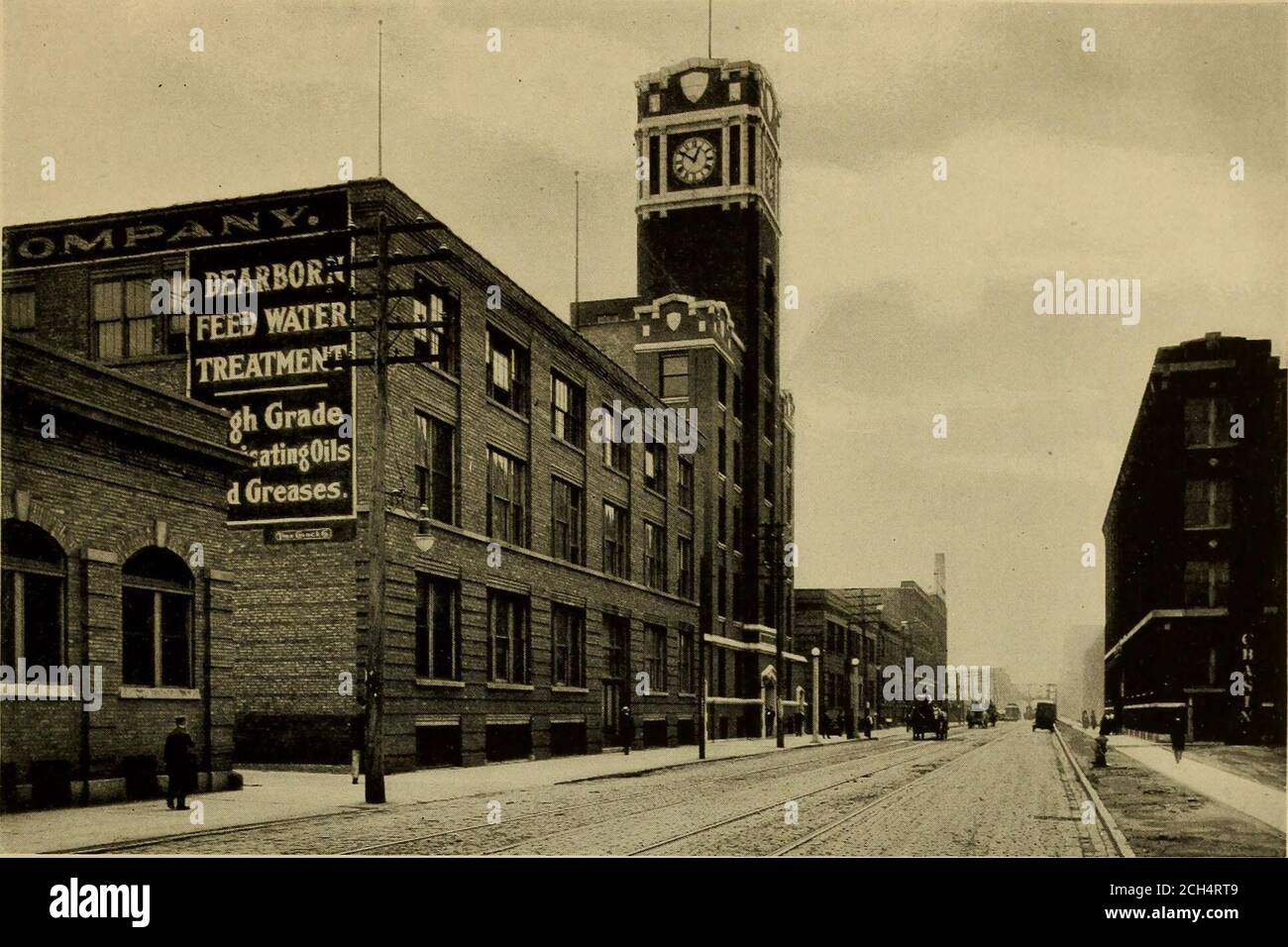 . The Central Manufacturing District : Chicago Junction Railway Service : ein Buch mit beschreibenden Text, Fotos & Testimonial Briefe über Chicago Junction Railway Service und der Central Manufacturing District - das Zentrum von Chicago, "The Great Central Market" . Typischer Zentraltransporthydrant 14. Blick auf 35th Street, Blick nach Westen von Morgan Street Bau, und alle Anstrengungen sind unternommen, um jedes Gebäude gründlich praktikablen für seine individuelle Nutzung. Jedes Gebäude hat seine eigenen Schaltgleise und teamingdriveways und ist so auf seinem Grundstück gelegen, dass es Licht und Luft liefert Stockfoto