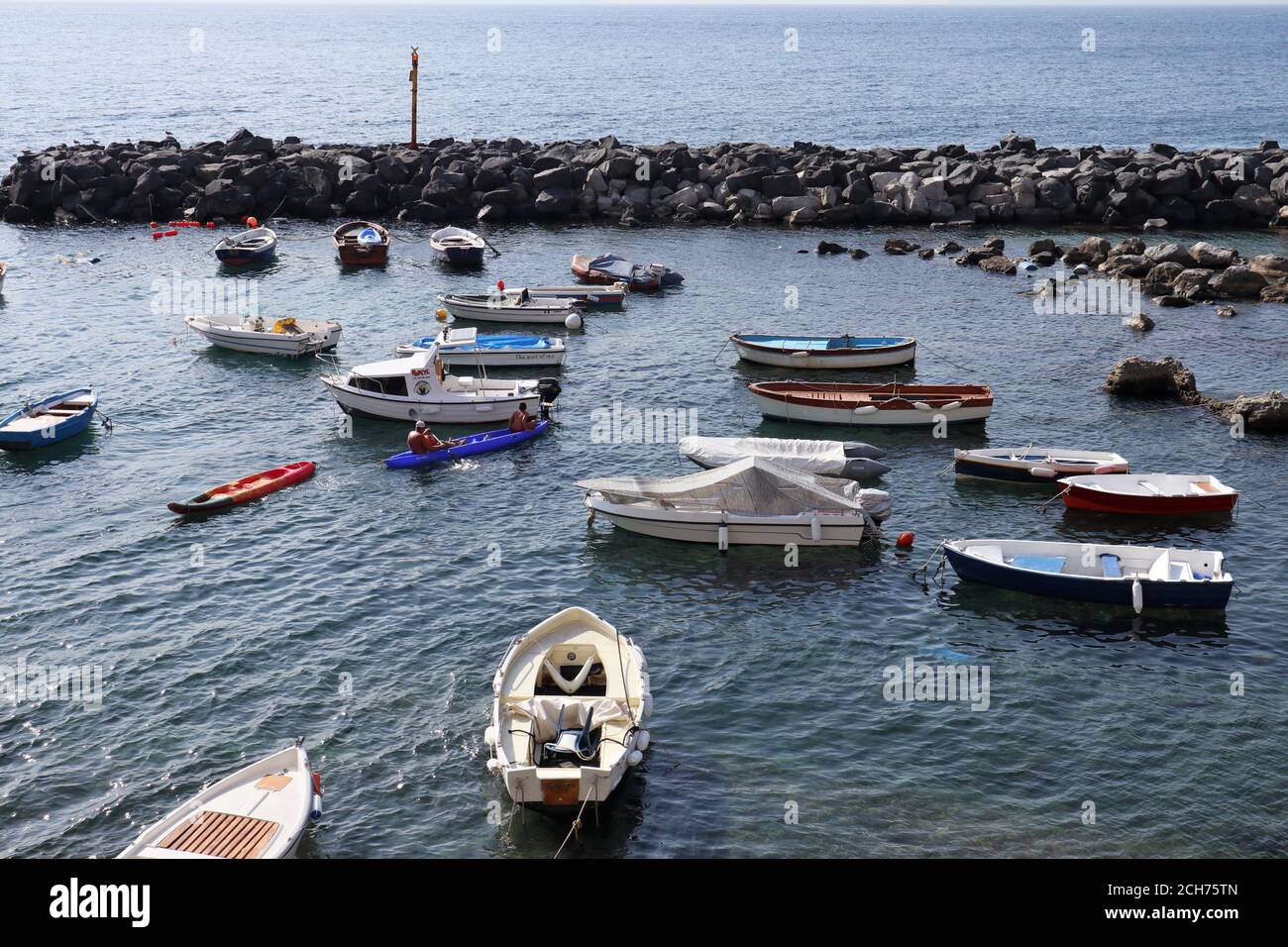 Napoli - Barche al molo di Marechiaro Stockfoto