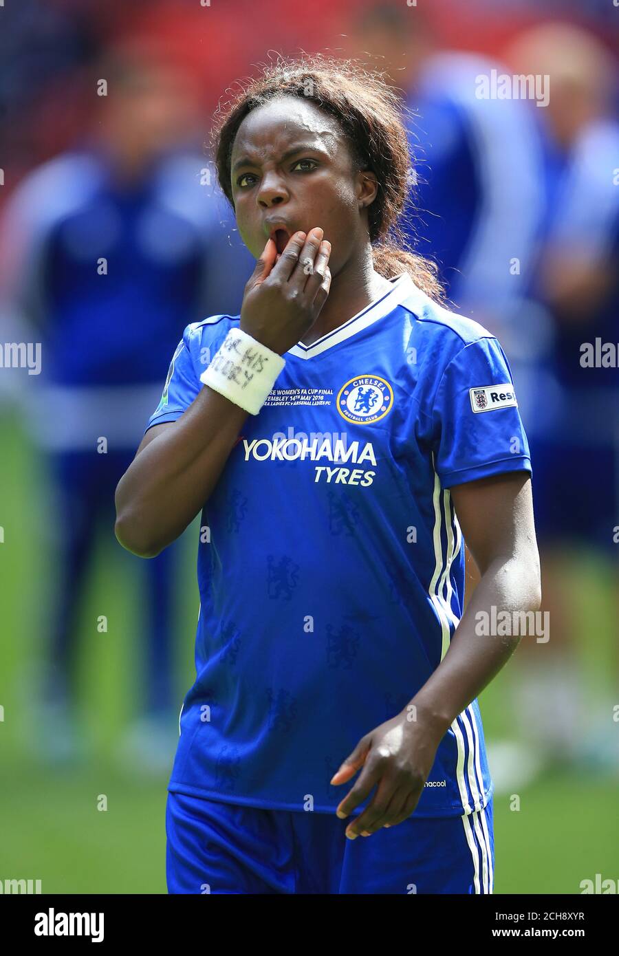 Chelsea's Eniola Aluko sieht nach dem SSE Women's FA Cup Finale im Wembley Stadium, London, niedergeschlagen aus. Stockfoto