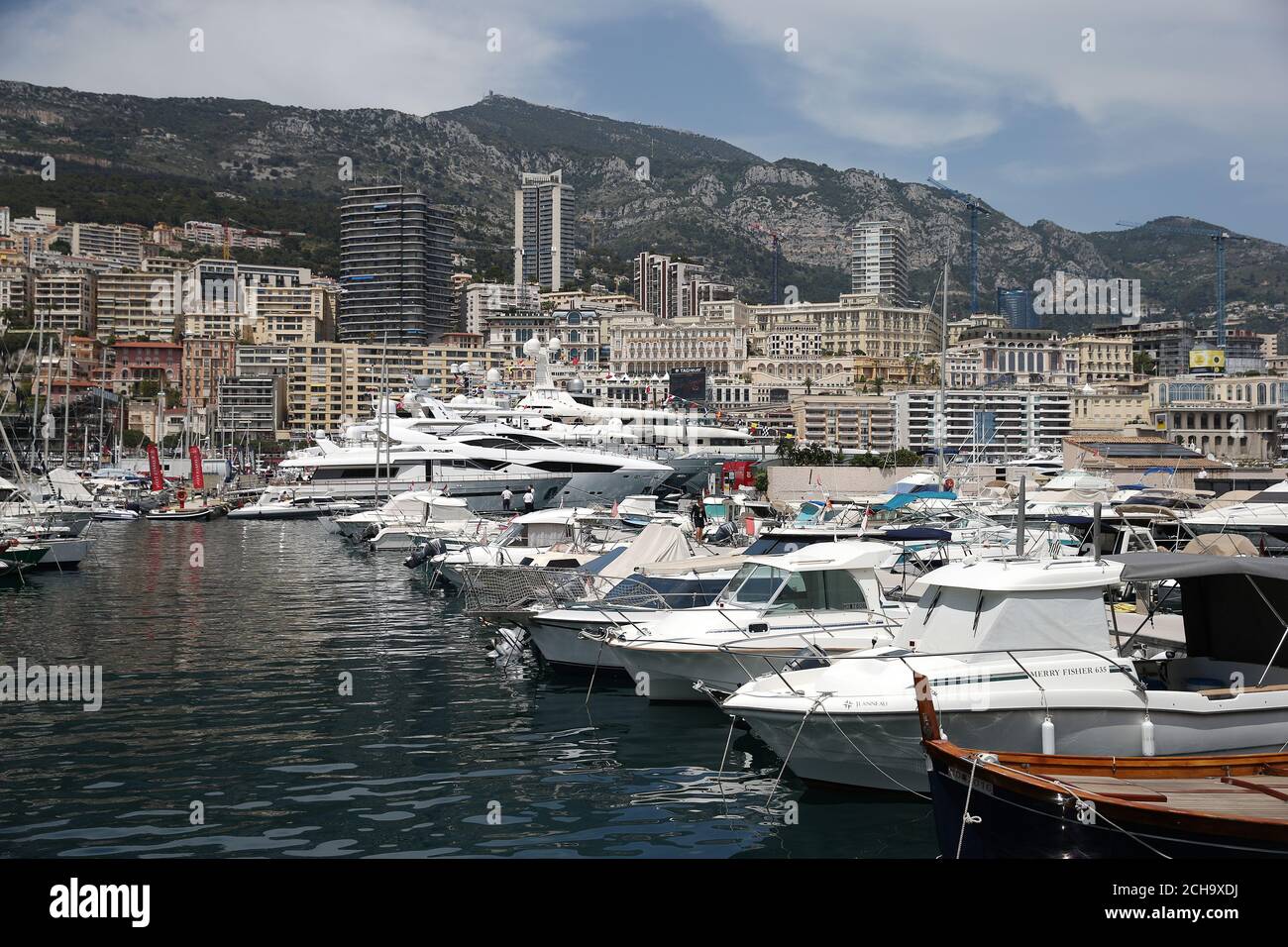 Boote in Monaco Hafen, Monaco. DRÜCKEN SIE VERBANDSFOTO. Bilddatum: Freitag, 27. Mai 2016. Siehe PA Story AUTO Monaco. Bildnachweis sollte lauten: David Davies/PA Wire. Stockfoto