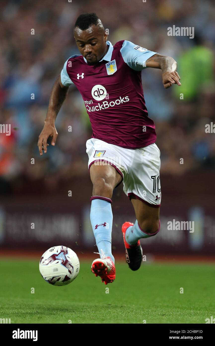 Jordan Aiew von Aston Villa während des Sky Bet Championship-Spiels in Villa Park, Birmingham. DRÜCKEN SIE VERBANDSFOTO. Bilddatum: Dienstag, 13. September 2016. Siehe PA Story SOCCER Villa. Bildnachweis sollte lauten: David Davies/PA Wire. Stockfoto