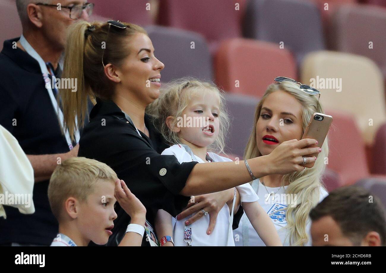 Rebecca Burnett Ehefrau Von Jordan Henderson Vor Der Fifa Wm Halbfinale Im Luzhniki Stadium Moskau Stockfotografie Alamy