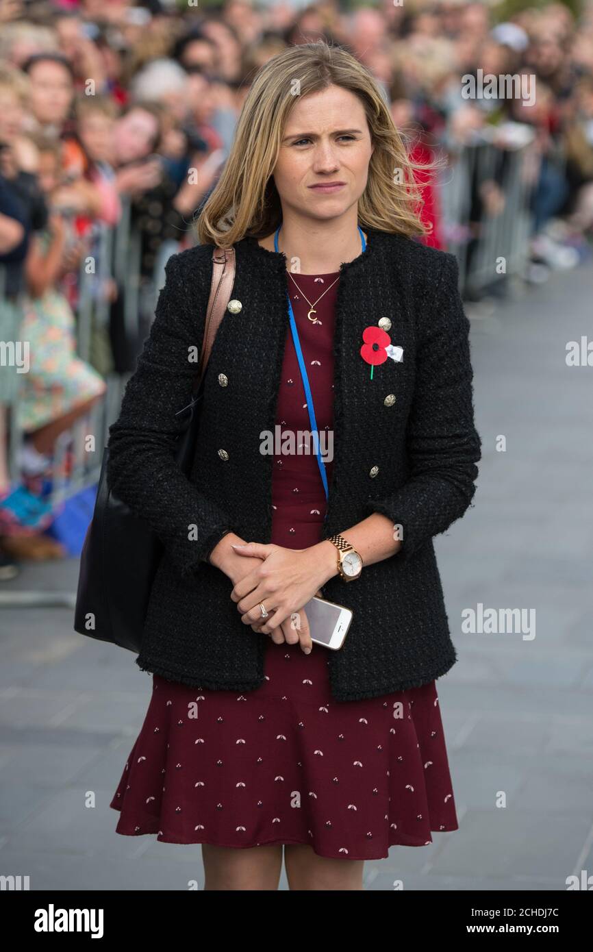 Kensington Palace Senior Program Coordinator Clara Loughran in Wellington, am ersten Tag der Tour des Königspaares durch Neuseeland. DRÜCKEN Sie VERBANDSFOTO. Bilddatum: Sonntag, 28. Oktober 2018. Siehe PA Geschichte ROYAL Tour. Bildnachweis sollte lauten: Dominic Lipinski/PA Stockfoto