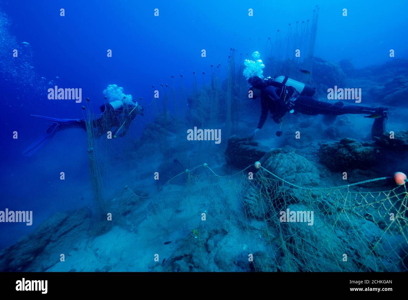 Reinigung von Geisterfischernetzen durch die Mediterranean Conservation Society In Gokova Bay Special Umwelt Schutzgebiet Türkei Stockfoto