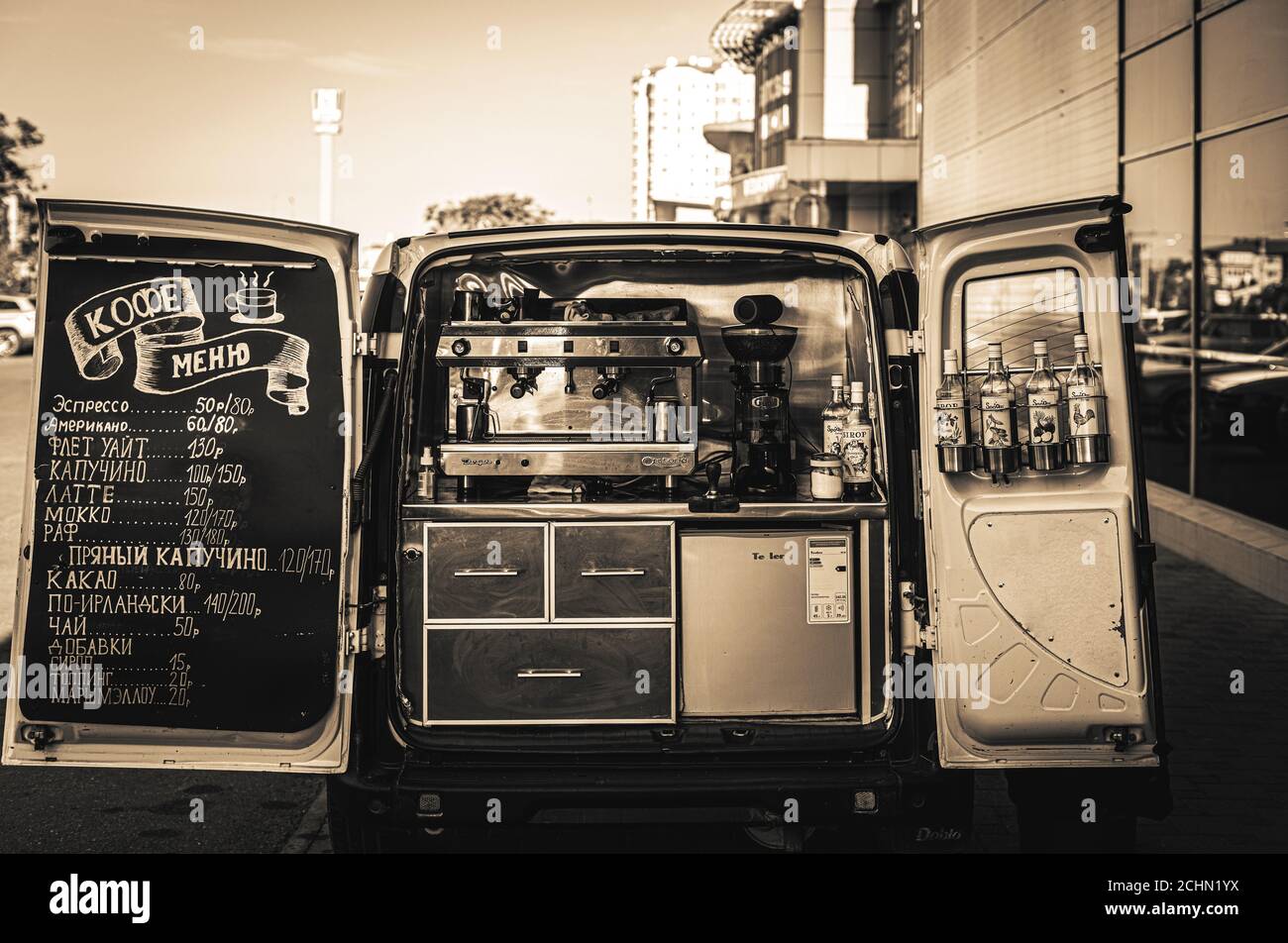 2020: Der Mobile Coffee Shop (ein mobiler Barista, Coffeemobile) Stockfoto