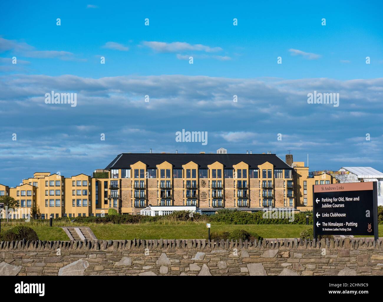 Old Course Hotel, The Links, West Sands Beach, St Andrews, Schottland, Großbritannien, GB. Stockfoto