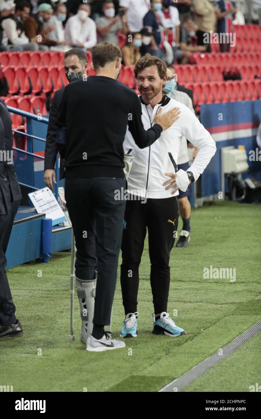 Thomas TUCHEL (PSG) und Andre VILLAS-BOAS (Olympique de Marseille) Begrüßte sich vor Beginn des Spiels während der französischen Meisterschaft Ligue 1 Stockfoto