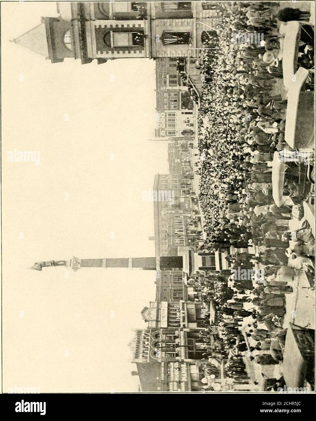 . Geschichte der Gibson County, Indiana, ihre Menschen, Industrien und Institutionen . Massey, Carl Mangrum, John W.McCormick, Robert McCormick, James P. McCormick, James D. McClure, von R. McClure. Percy McClure, Thomas Morton McDonald. Alvun Xew-Beere. Clyde Ott, George H. Padgett, William Phillips. Robert Pierce. NelsonPritchard, Thomas H. Riggs, Walter Riggs, Arba W. Riggs, Henry C. Red-man. Samuel Redman, J. Wesley Ritchie, Fred Shuel. William R. Spillman, Samuel Spence. Charles W. Skelton, Charles S. Scull, James W. Stott, CharlesA. Steele, Ralph Stormont, M. F. Stewart, John H. Ashmead, Ellis S. Stockfoto