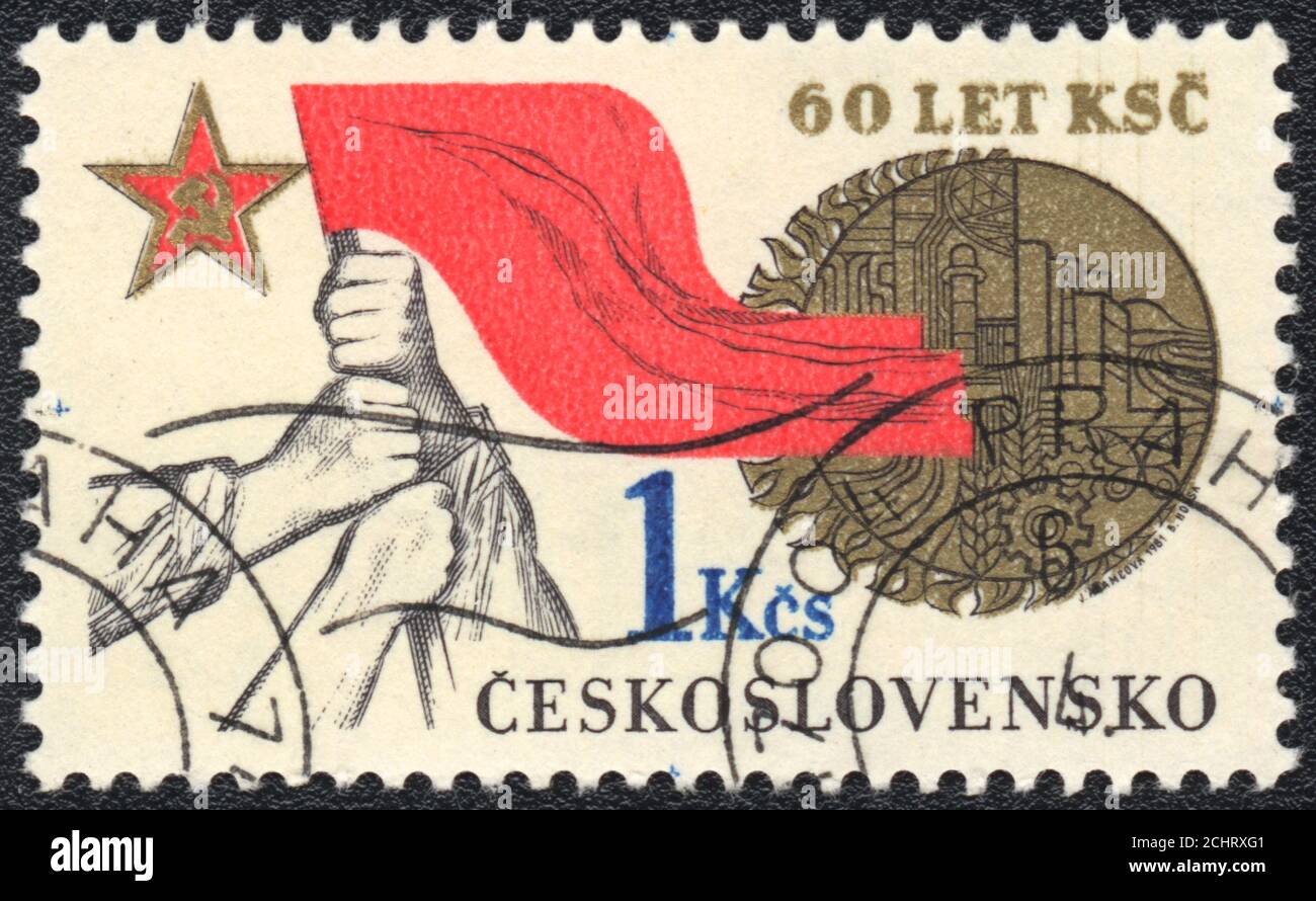 Eine in der Tschechoslowakei gedruckte Briefmarke zeigt den 60. Jahrestag der Kommunistischen Partei der Tschechoslowakei, um 1981 Stockfoto