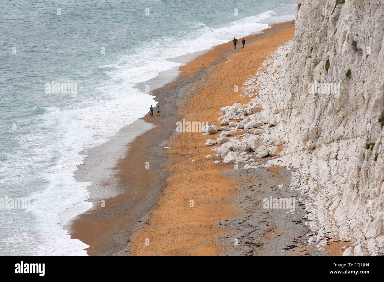 Promenaders in der Nähe von Durdle Door an der Küste von Dorchester, Großbritannien, England, Dorchester, Lulworth Stockfoto