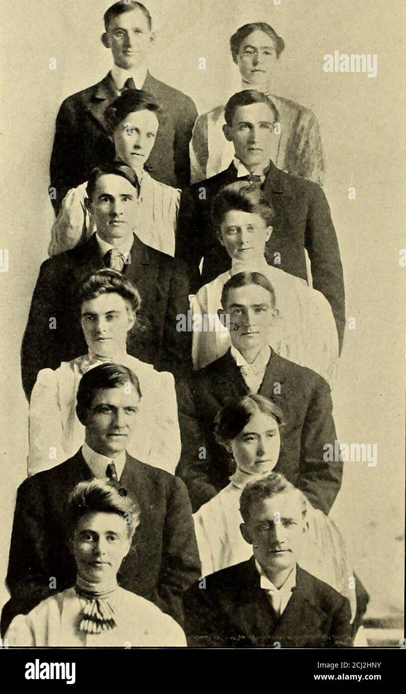 . Die Orangenblüte . / RÄTE 119 B. U. L. A.. Büro für 1905-6. Biblischen. S. B. Apple, SekretariatM. L. BrakebillW. L. Lodge Clionians. Evelyn Gould, SchatzmeisterMary RoseberryElsie Warner Athenians. E. Douglass, Presidenta. A. BrooksJ. H. Moore Aelioians. Vera Simpson, Vice President Helen KinzerAmy Mclntyre die Baker University Lecture Association ist, wie die anderen Gremien, die studentische Unternehmen kontrollieren, ganz in den Händen von Offizieren, die von den literarischen Gesellschaften gewählt wurden.die Unterhaltung gesichert wurden von einem einheitlich hohen Charakter, war auf einmal interessant und lehrreich. Die fo Stockfoto